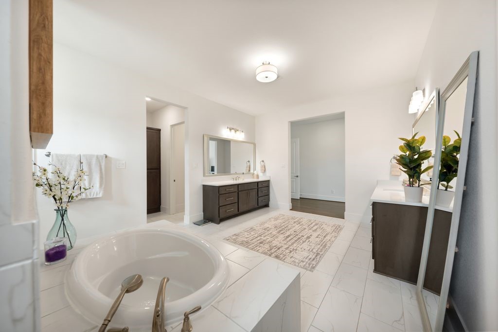 4019 Paseo Royale Boulevard Property Photo 26