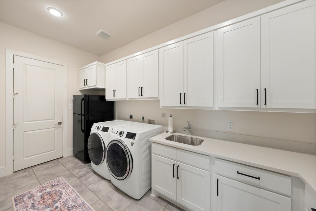 4019 Paseo Royale Boulevard Property Photo 29
