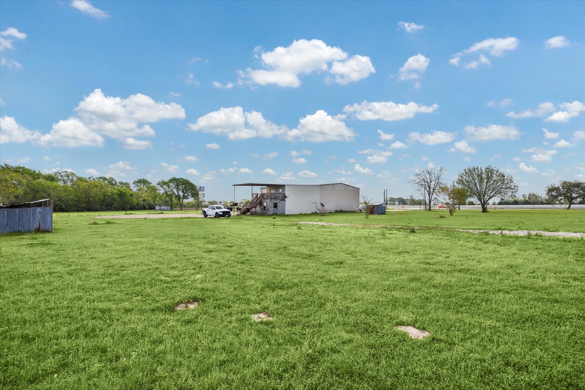 1021 Star Lane Property Photo 2