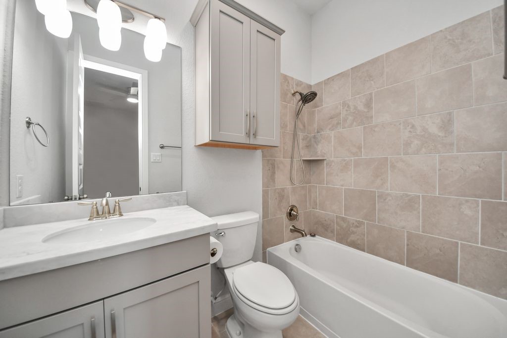 4035 Ashland Woods Drive Property Photo 34