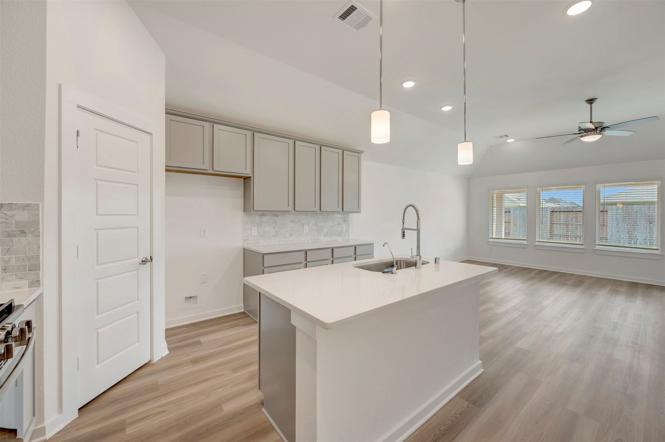 1619 Birch Wood Drive Property Photo 4