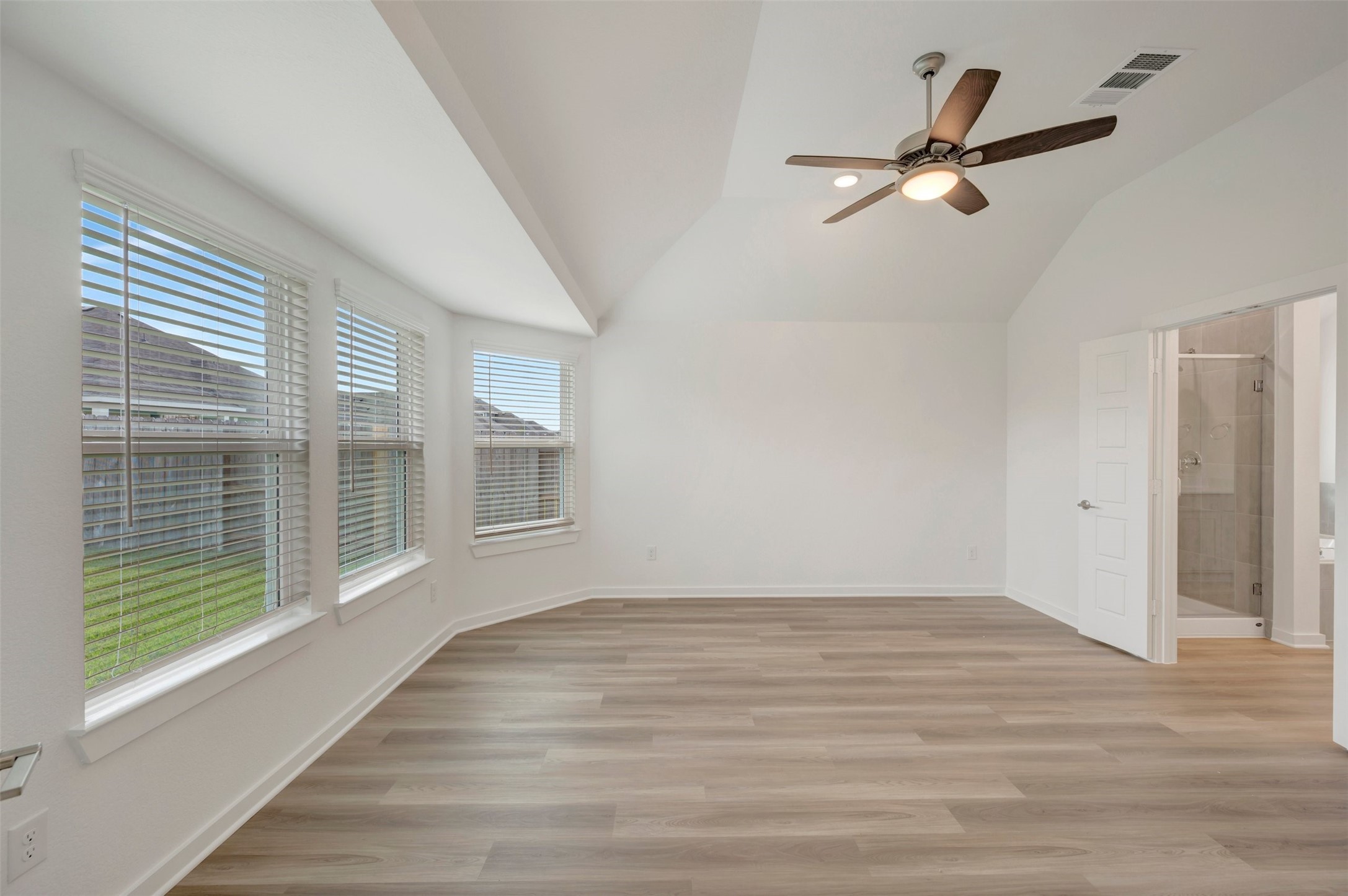 1619 Birch Wood Drive Property Photo 8
