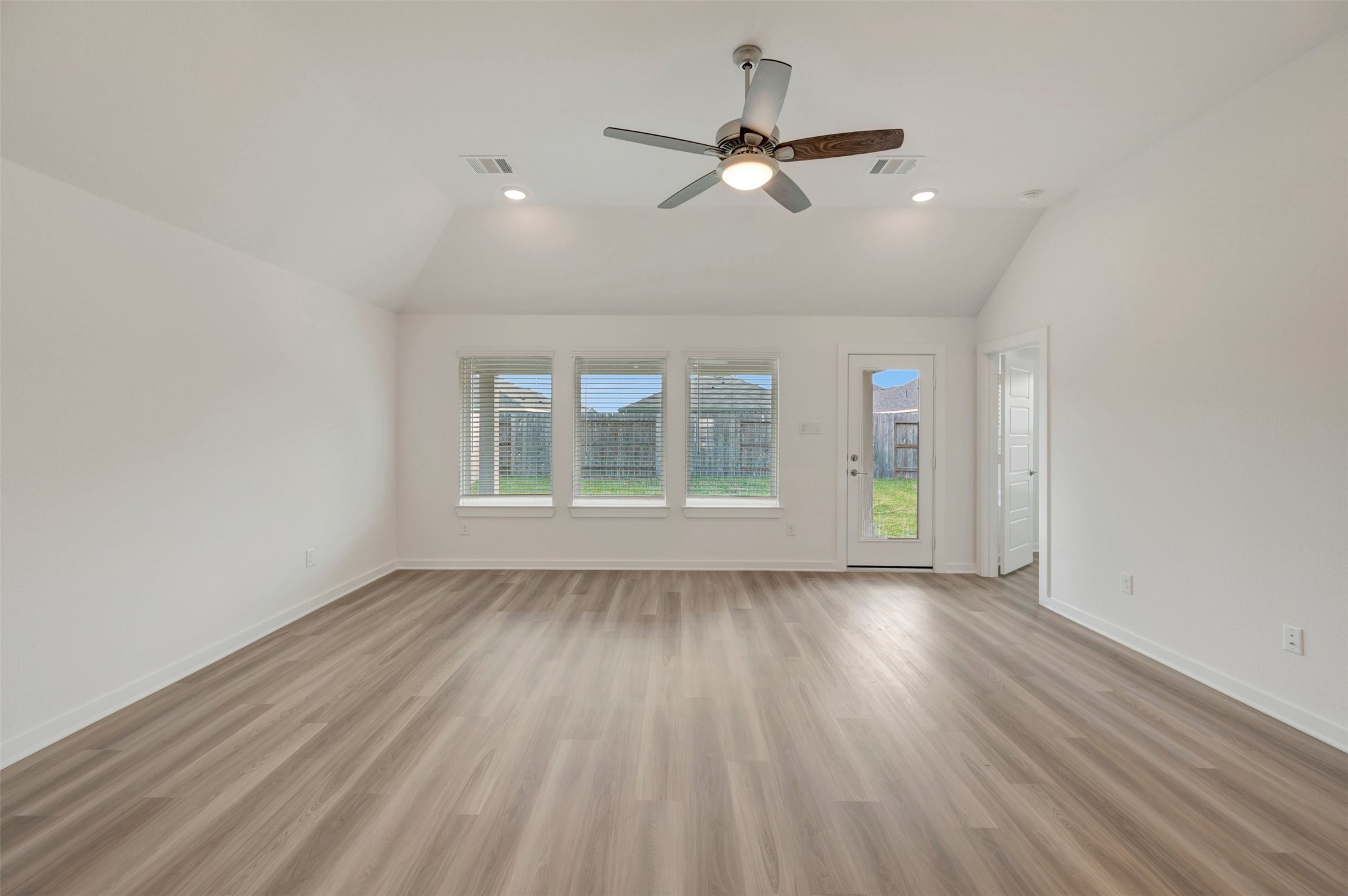 1619 Birch Wood Drive Property Photo 18