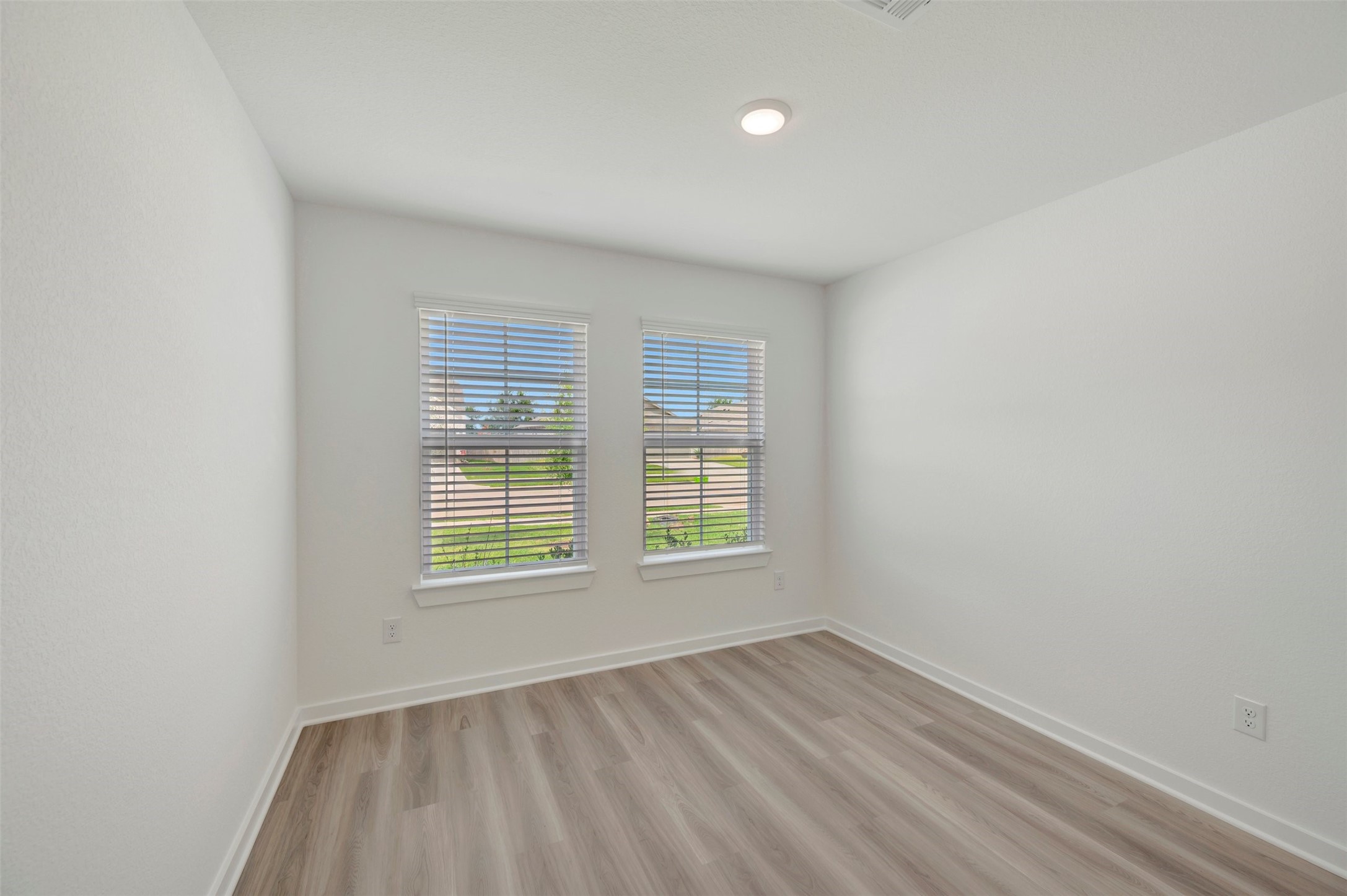 1619 Birch Wood Drive Property Photo 20