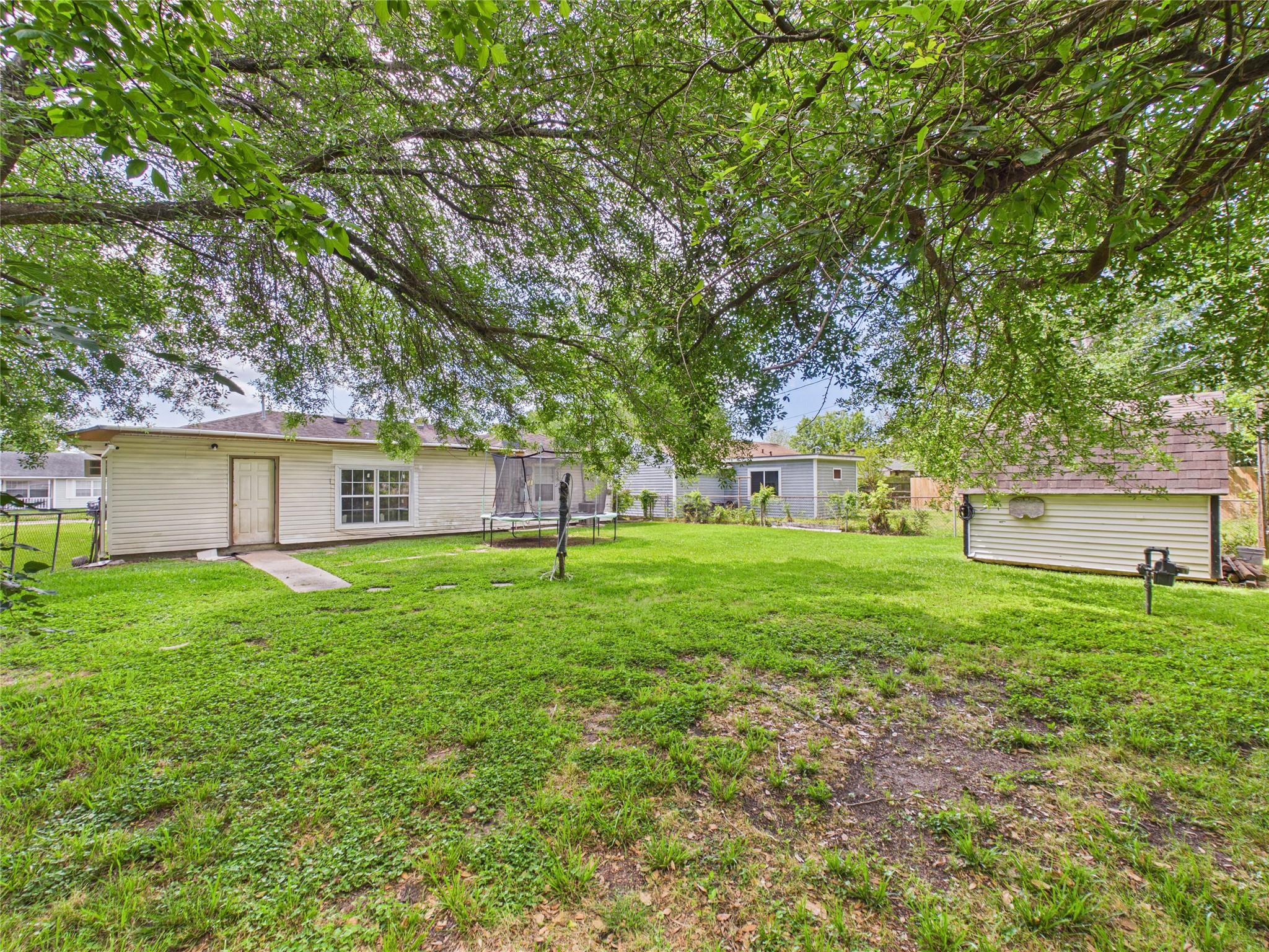 505 S Circle Drive, Baytown Tx 77520 Property Photo 28