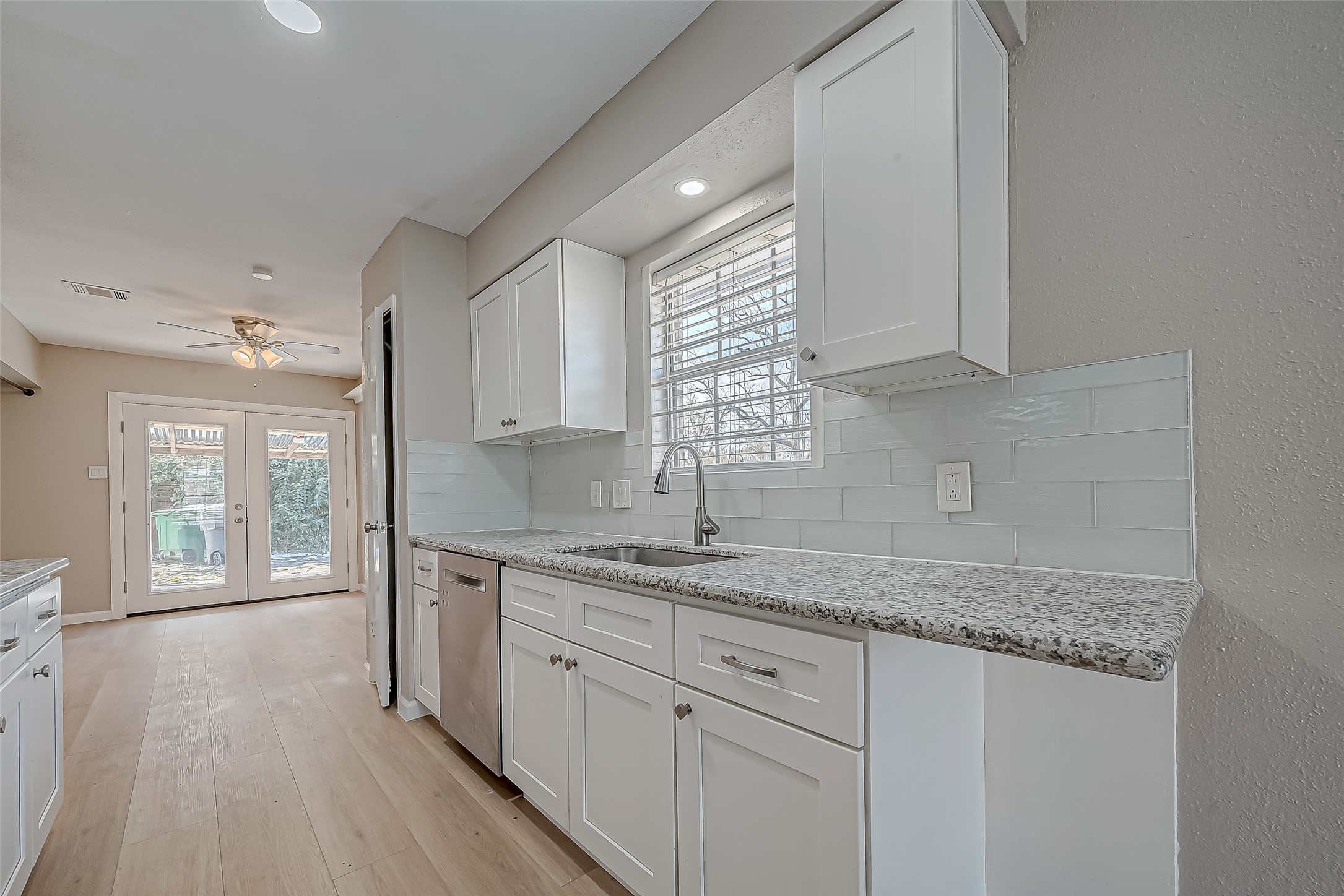 7315 Housman Street Property Photo 8