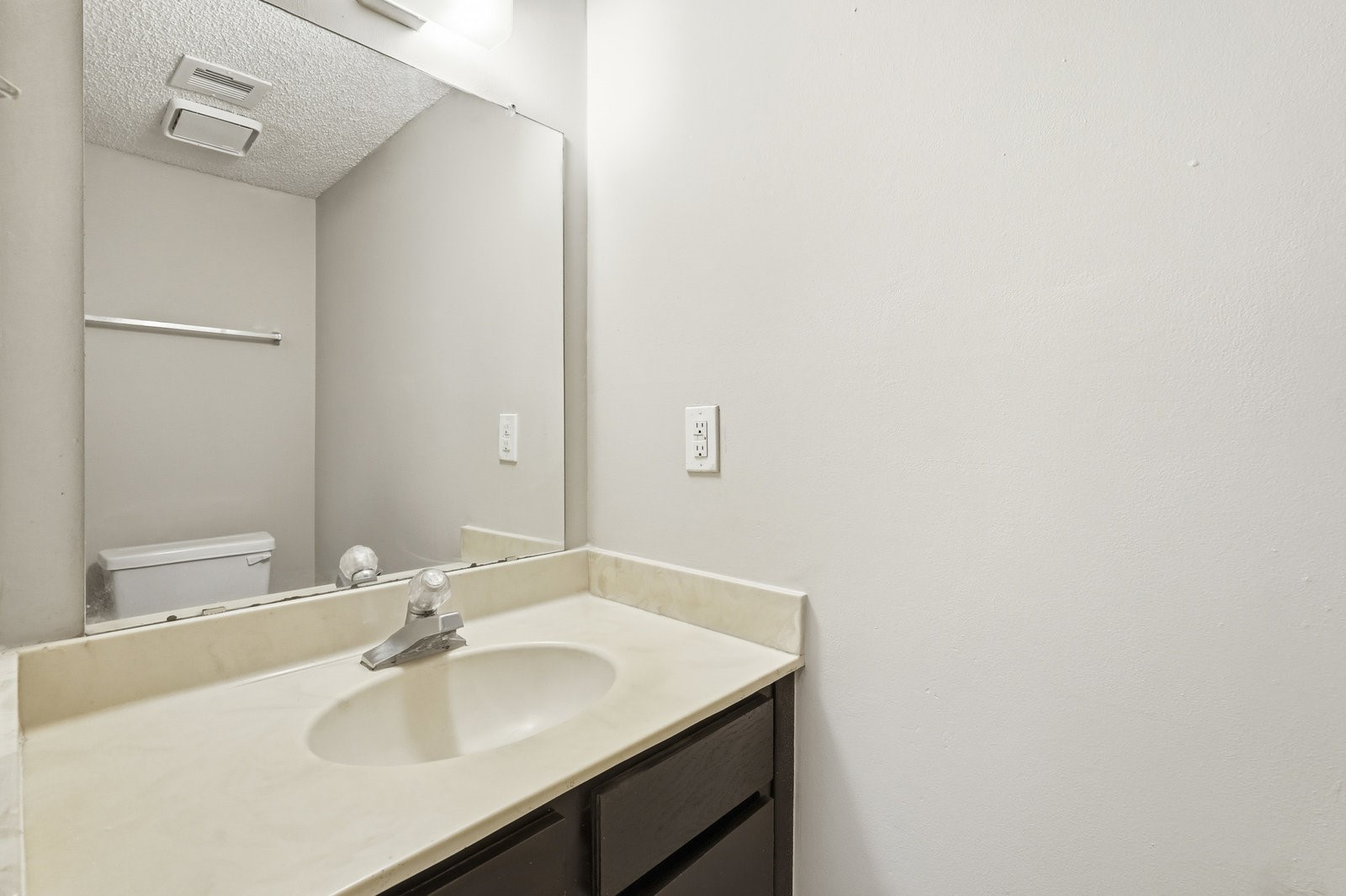 3168 Windchase Boulevard 464 Property Photo 13