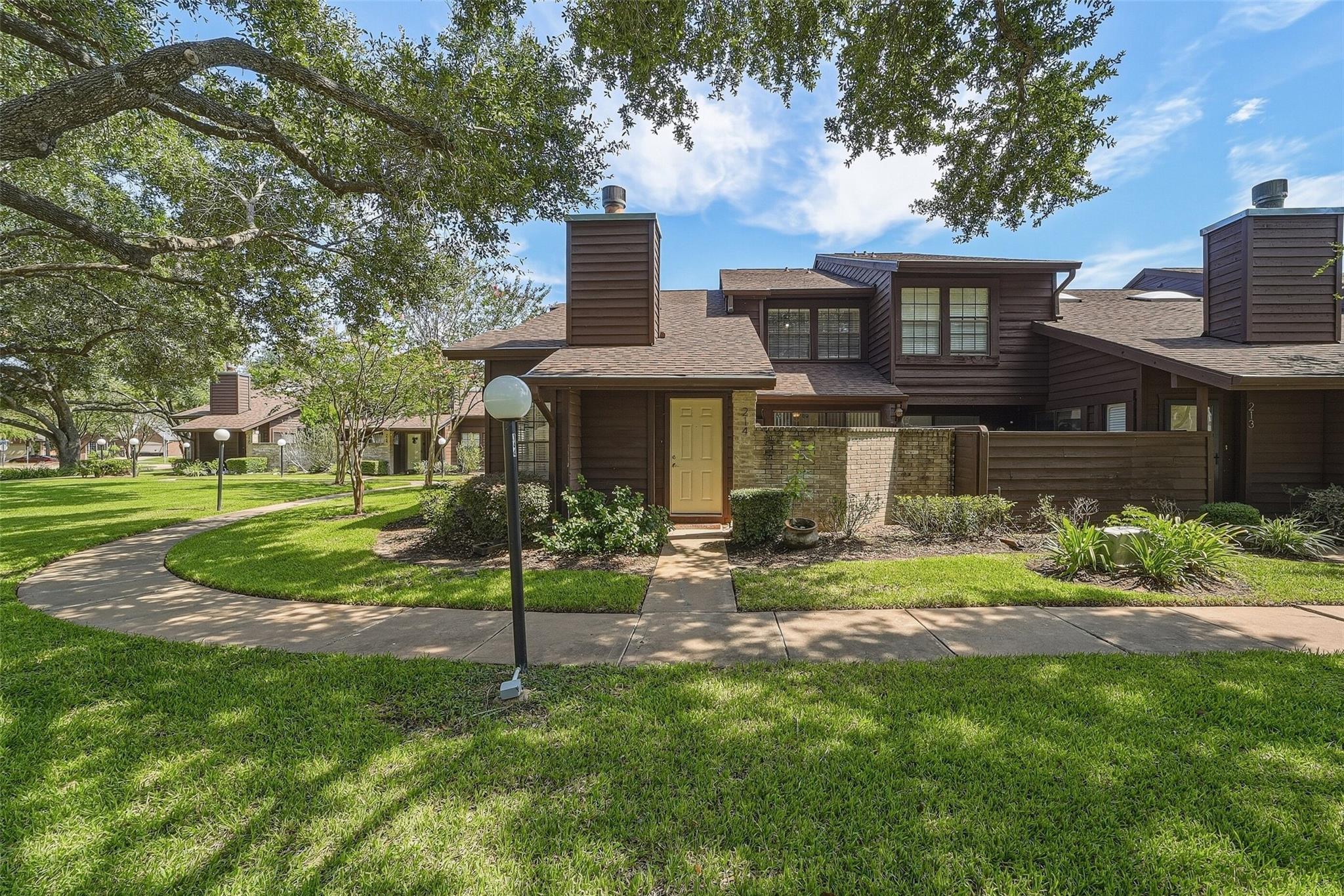 2611 Grants Lake Boulevard # 214, Sugar Land Tx 77479 Property Photo 1