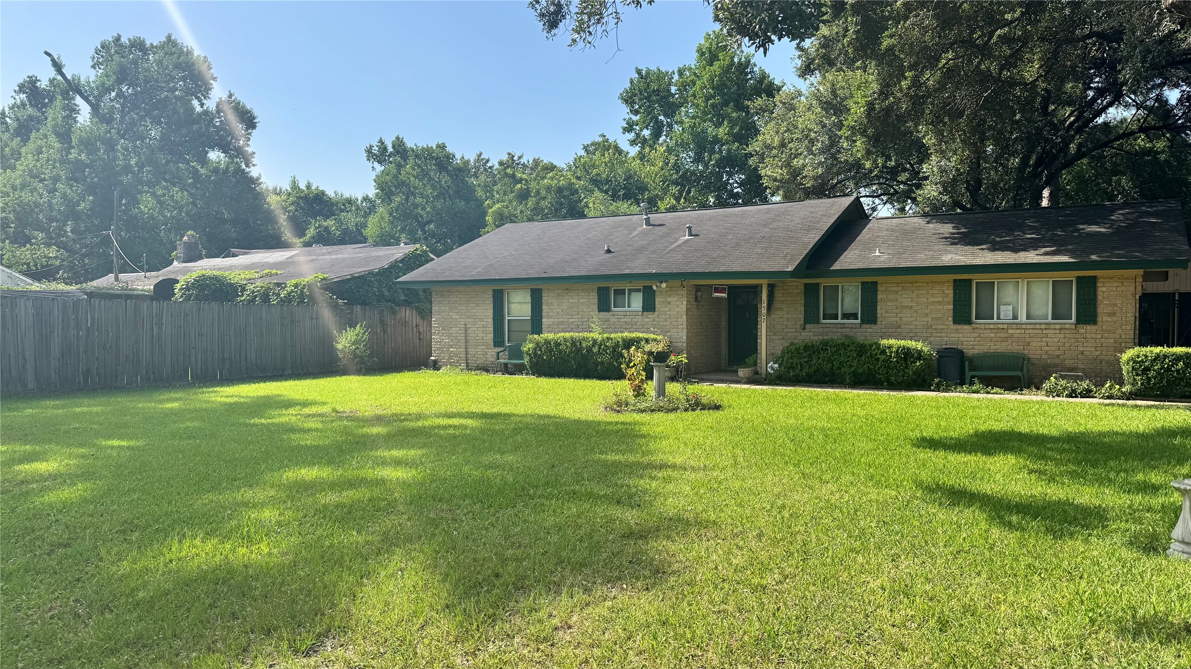 1507 Edgewood Street Property Photo 1