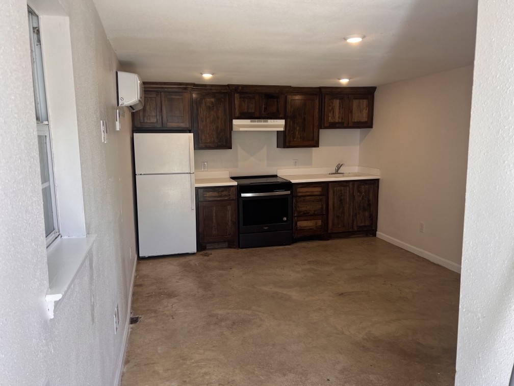 1503-3 Spur 529 Property Photo 2