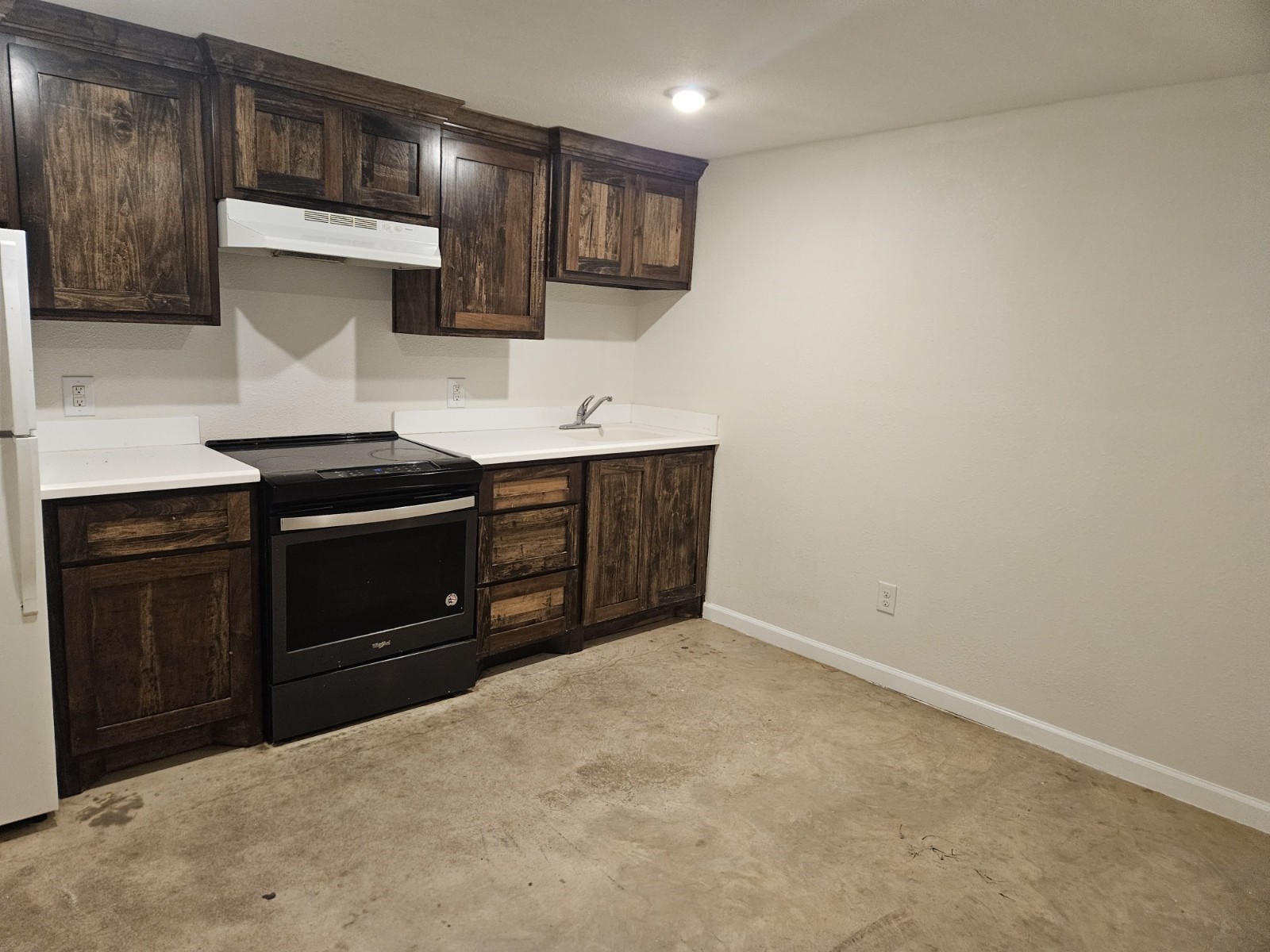 1503-3 Spur 529 Property Photo 3