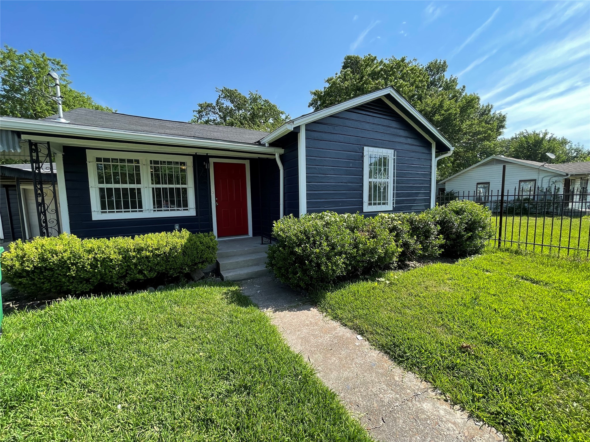 3211 Retta Street Property Photo 1