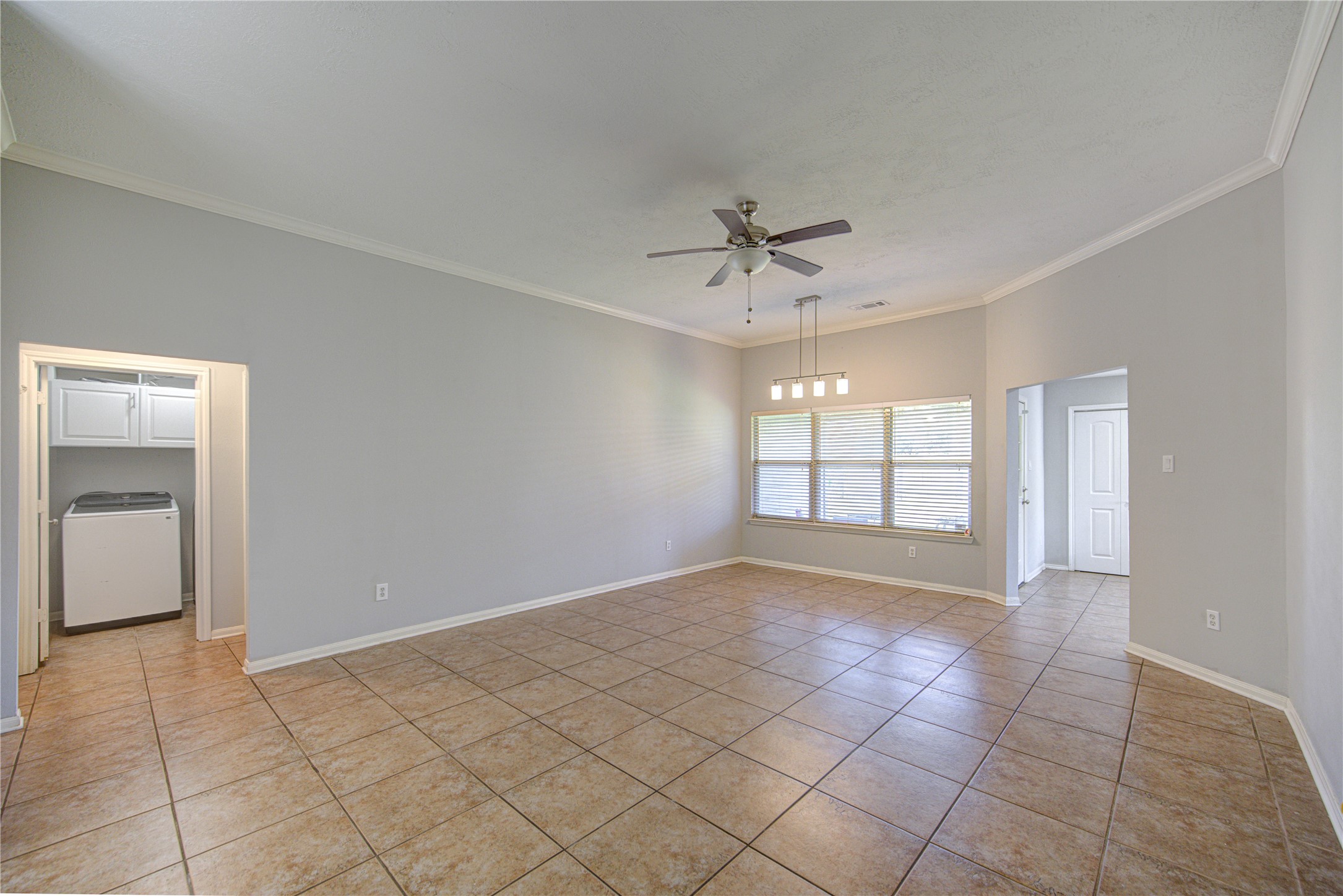 20330 Desert Willow Drive Property Photo 5