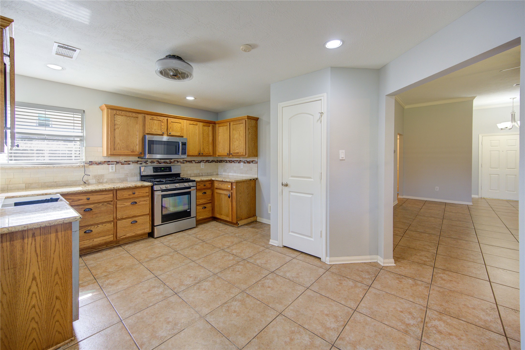 20330 Desert Willow Drive Property Photo 13