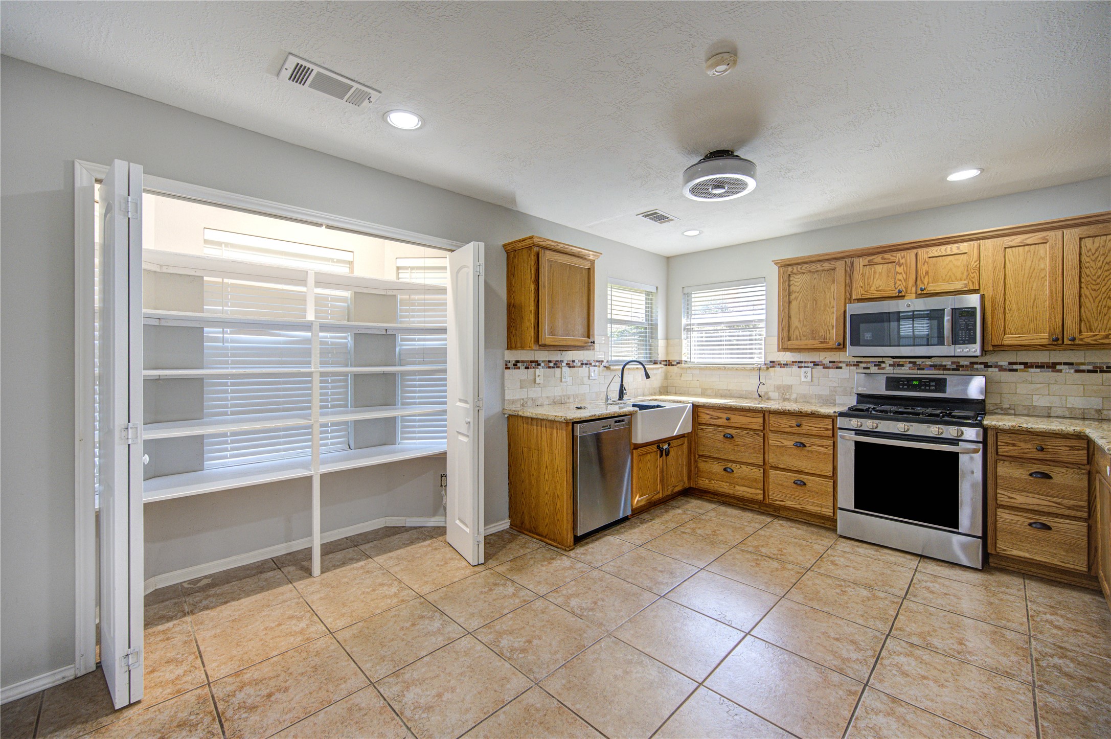 20330 Desert Willow Drive Property Photo 16