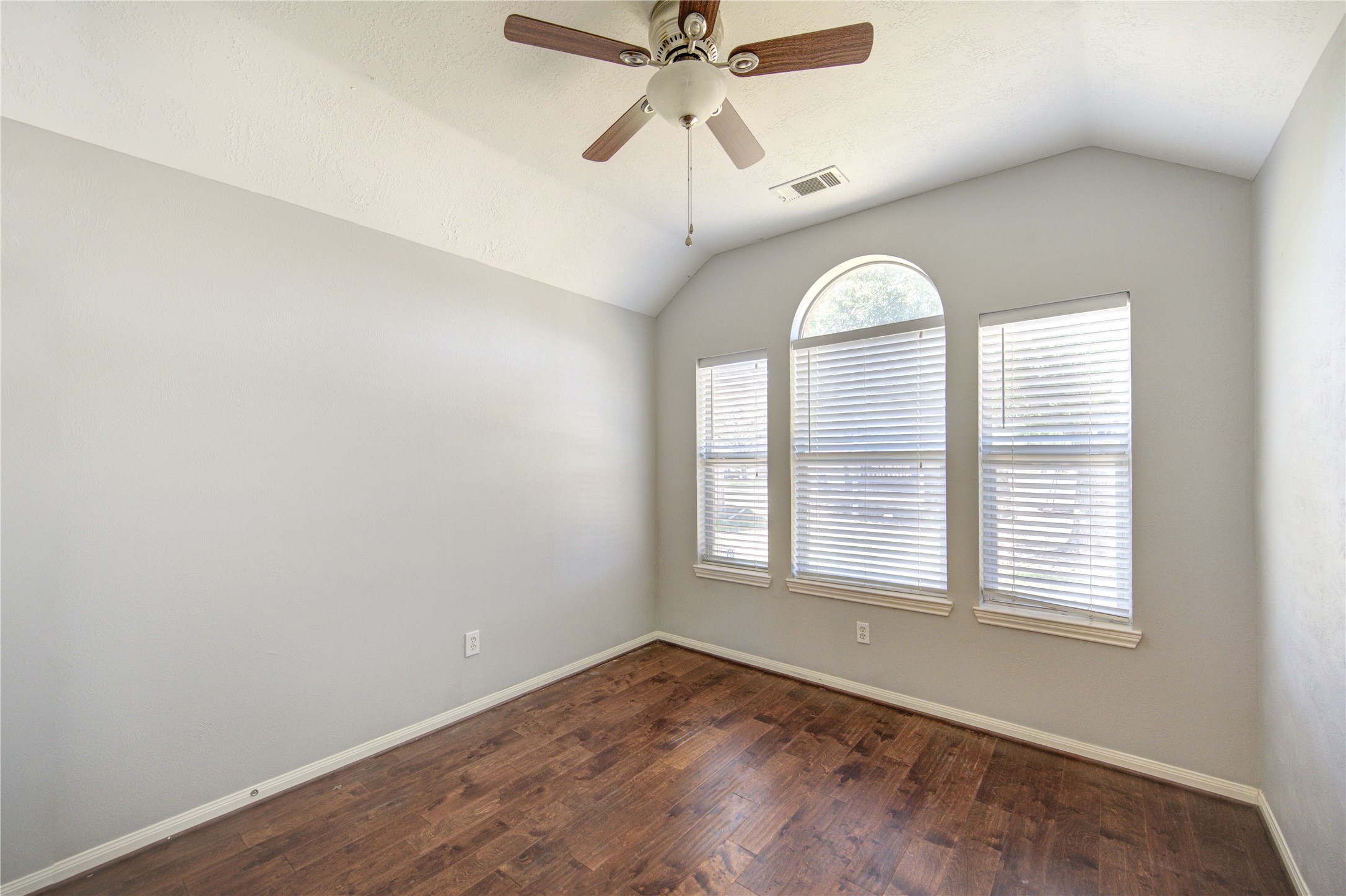 20330 Desert Willow Drive Property Photo 31