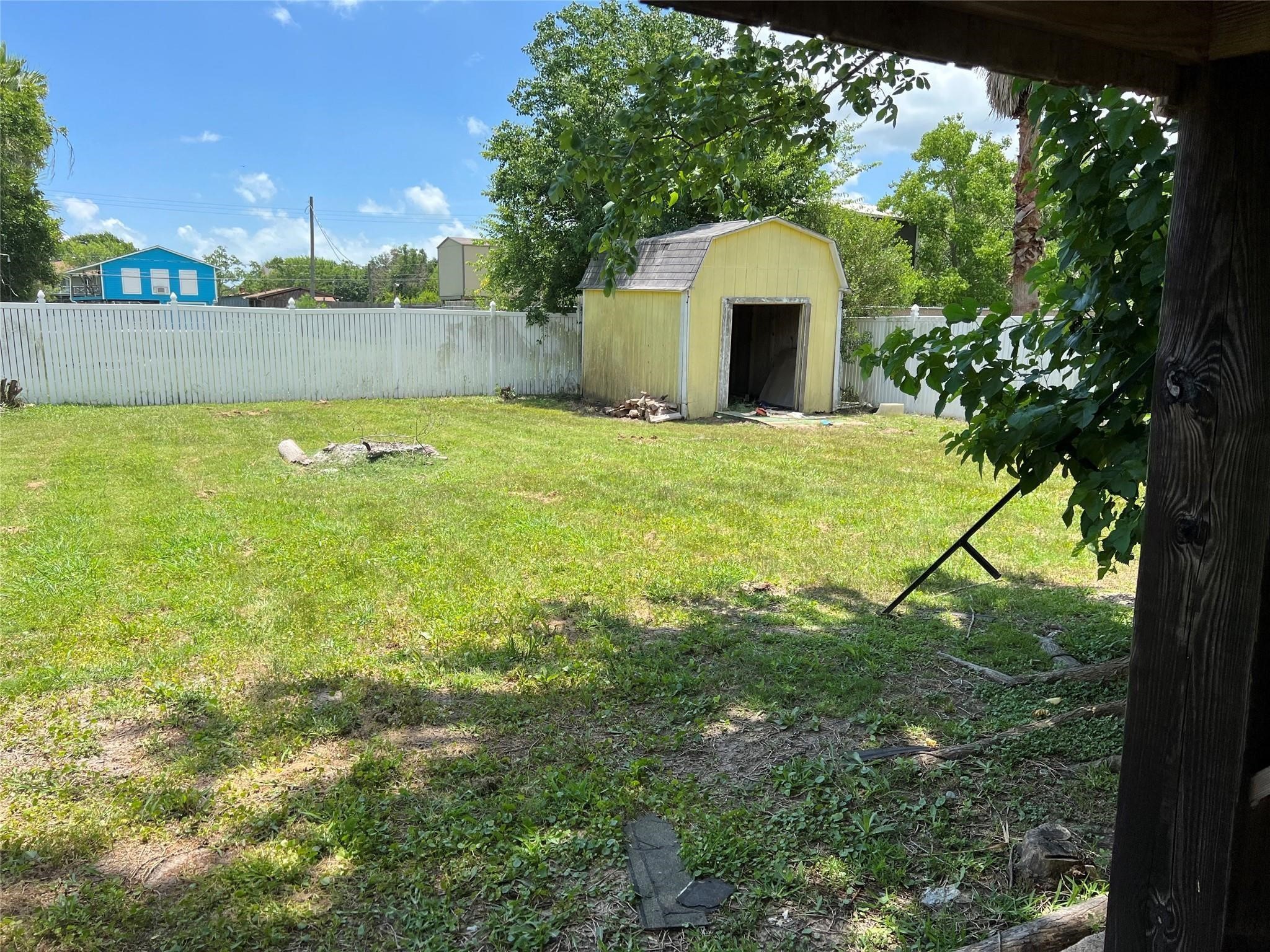 215 13th Street Property Photo 12