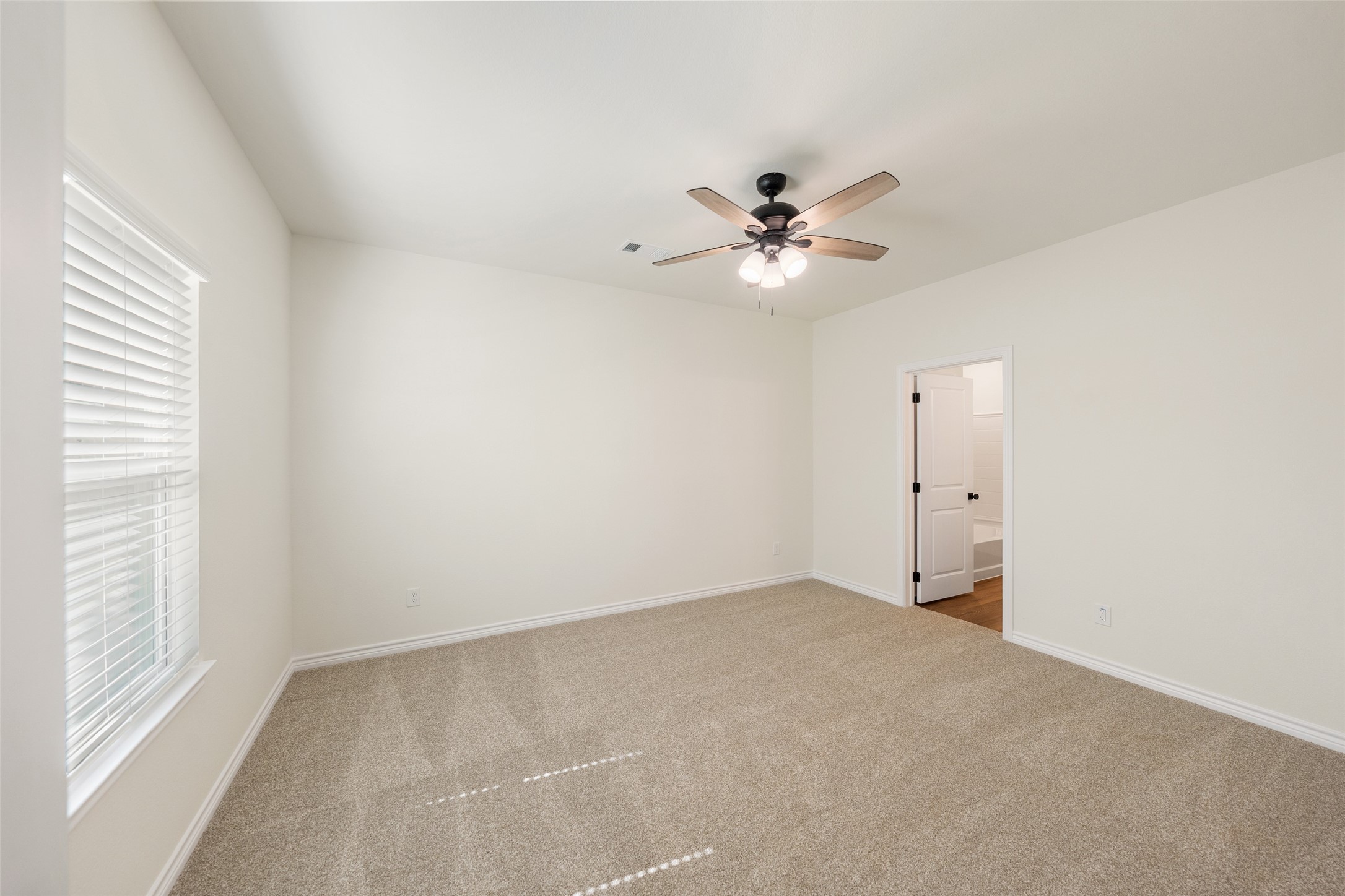 313 N Woodson Street Property Photo 10
