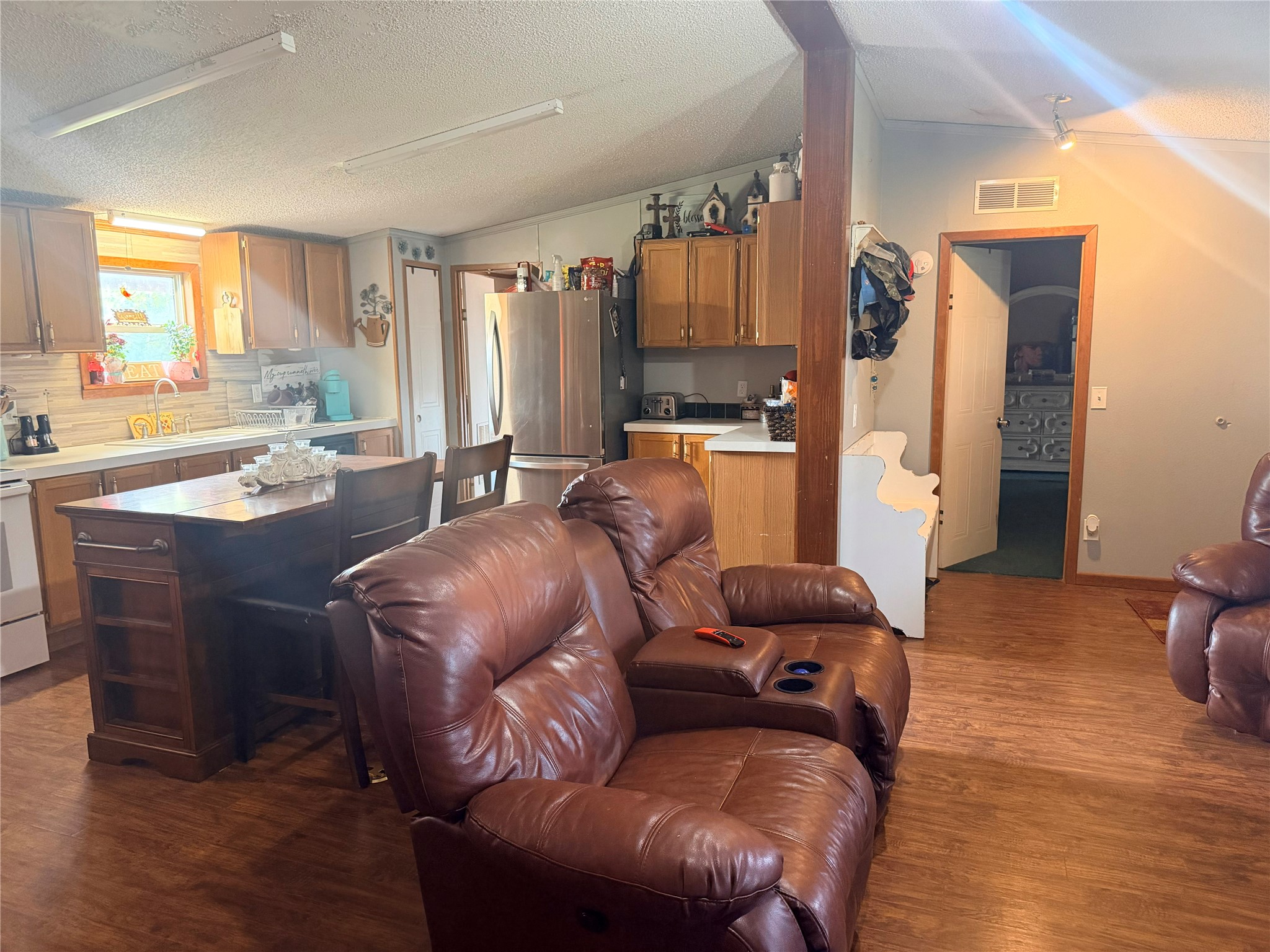 1766 Fm 2104 Property Photo 5