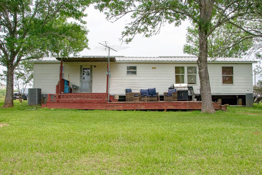 1766 Fm 2104 Property Photo 18