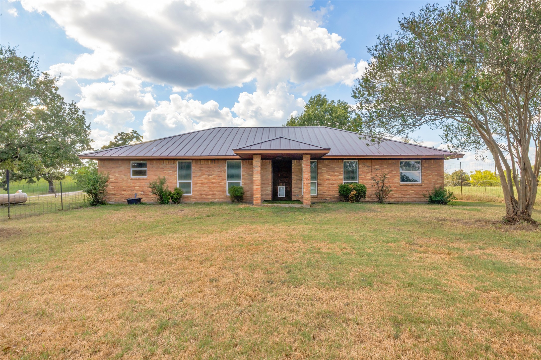 10337 County Road 174 Property Photo 1