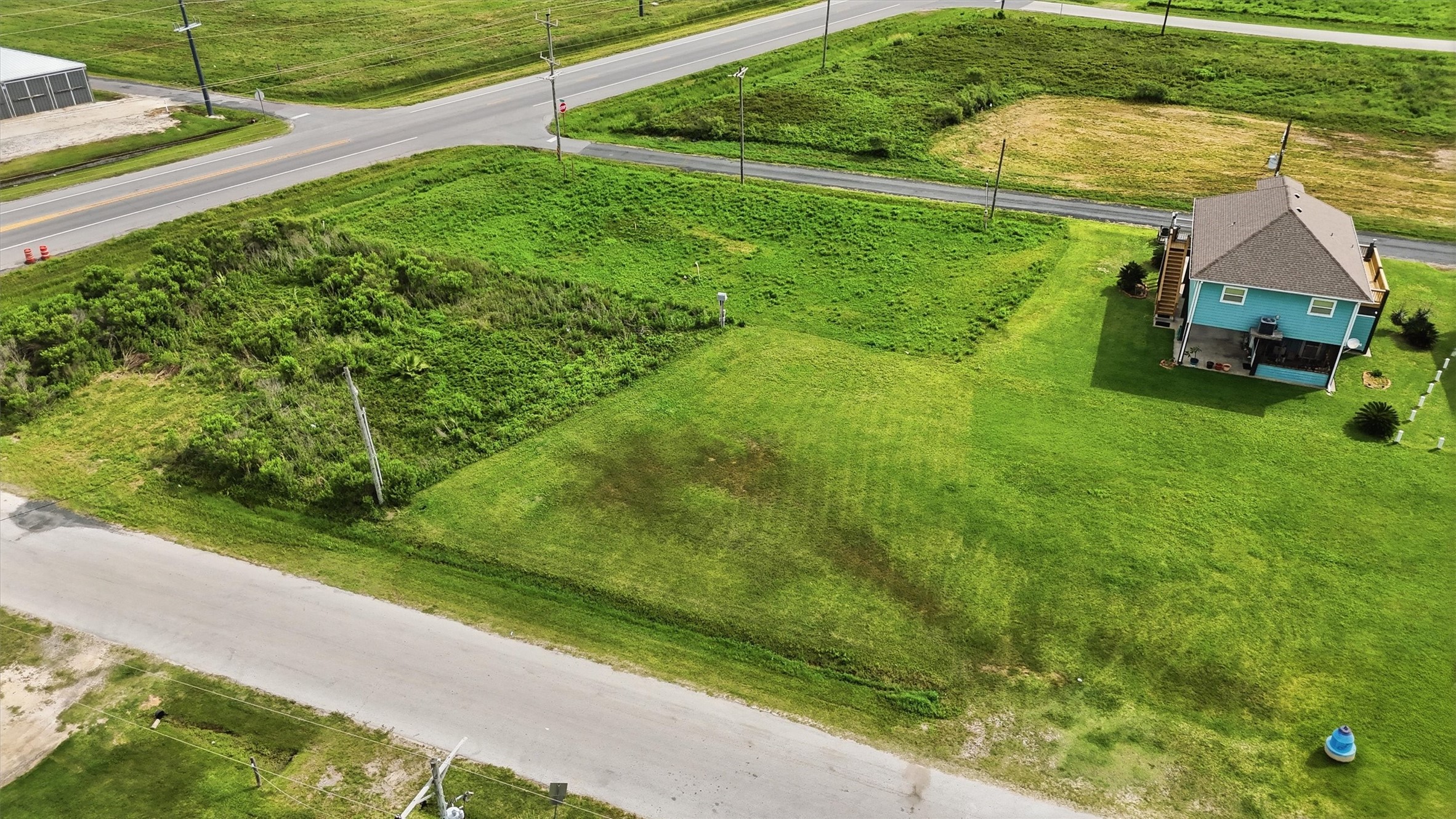 982 S Cove Property Photo 6