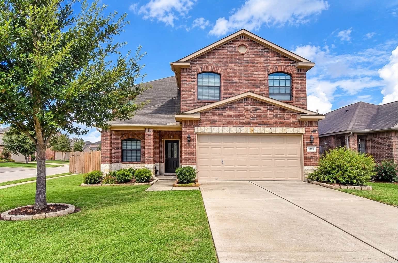 5703 Round Robin Drive Property Photo 1