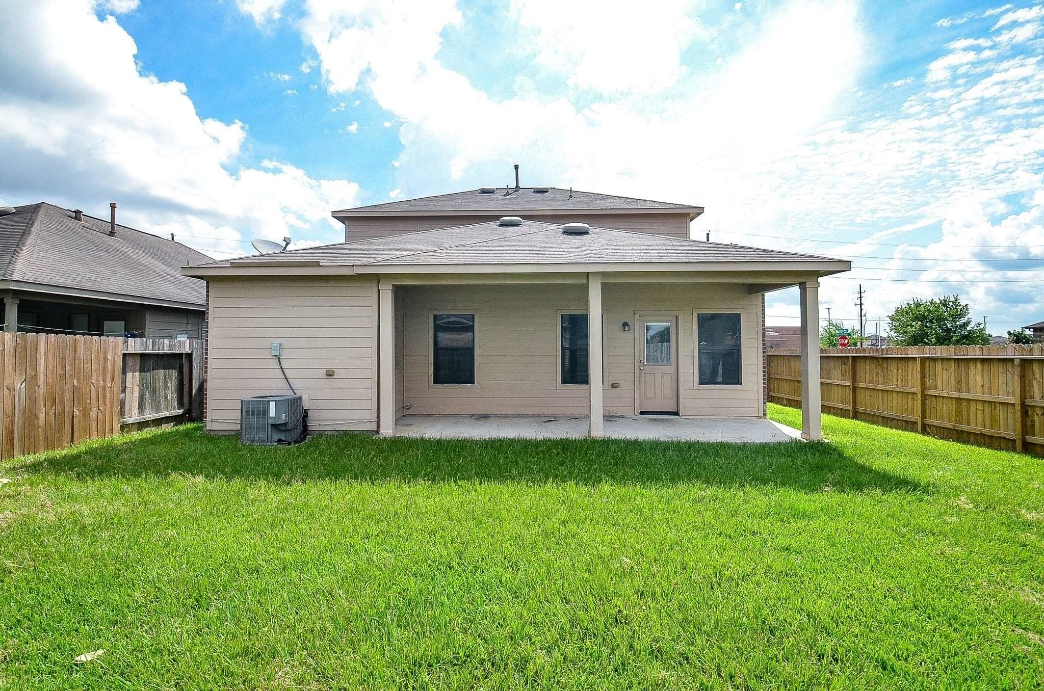 5703 Round Robin Drive Property Photo 17