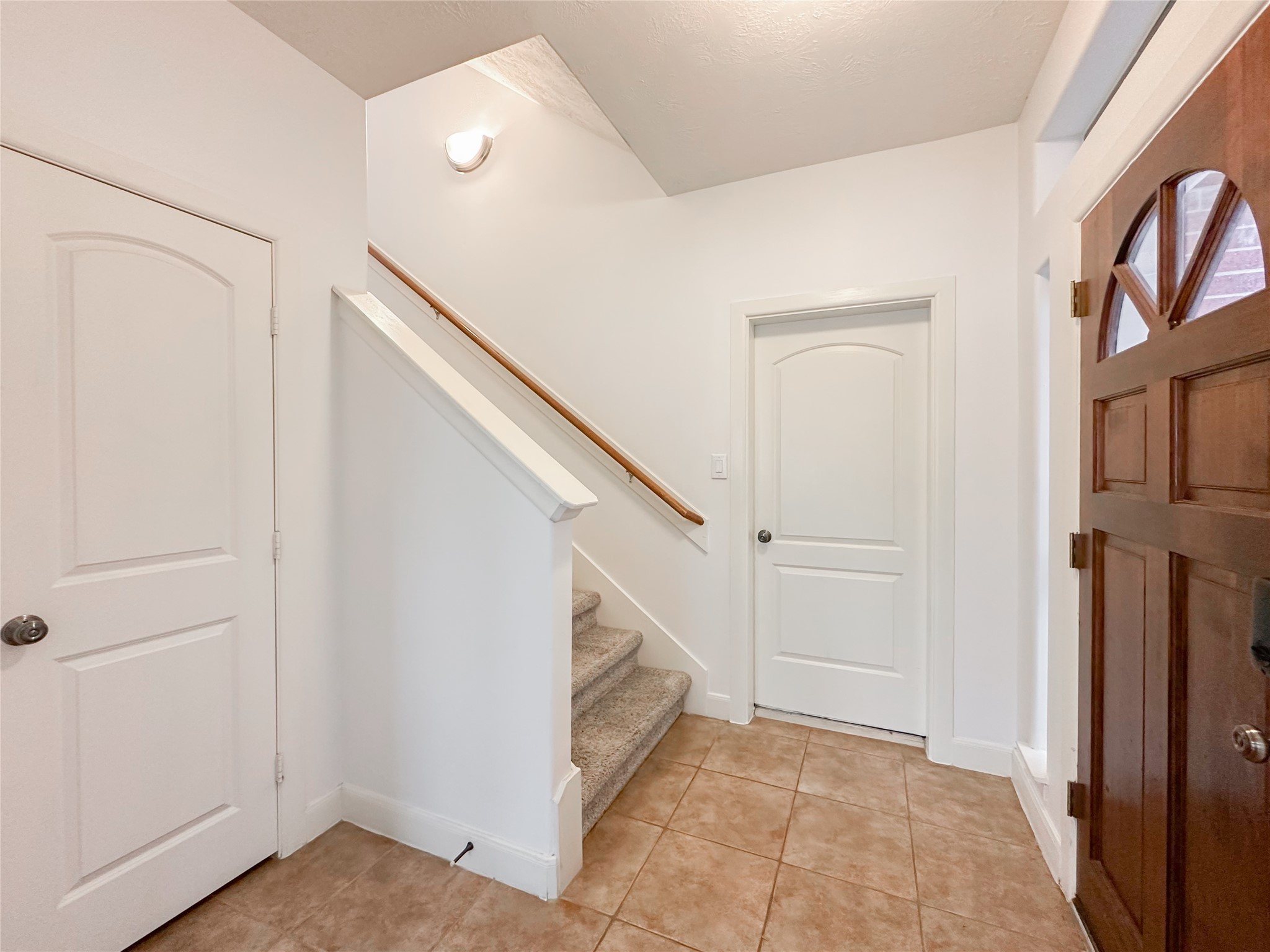 1727 Stacy Crest Property Photo 5