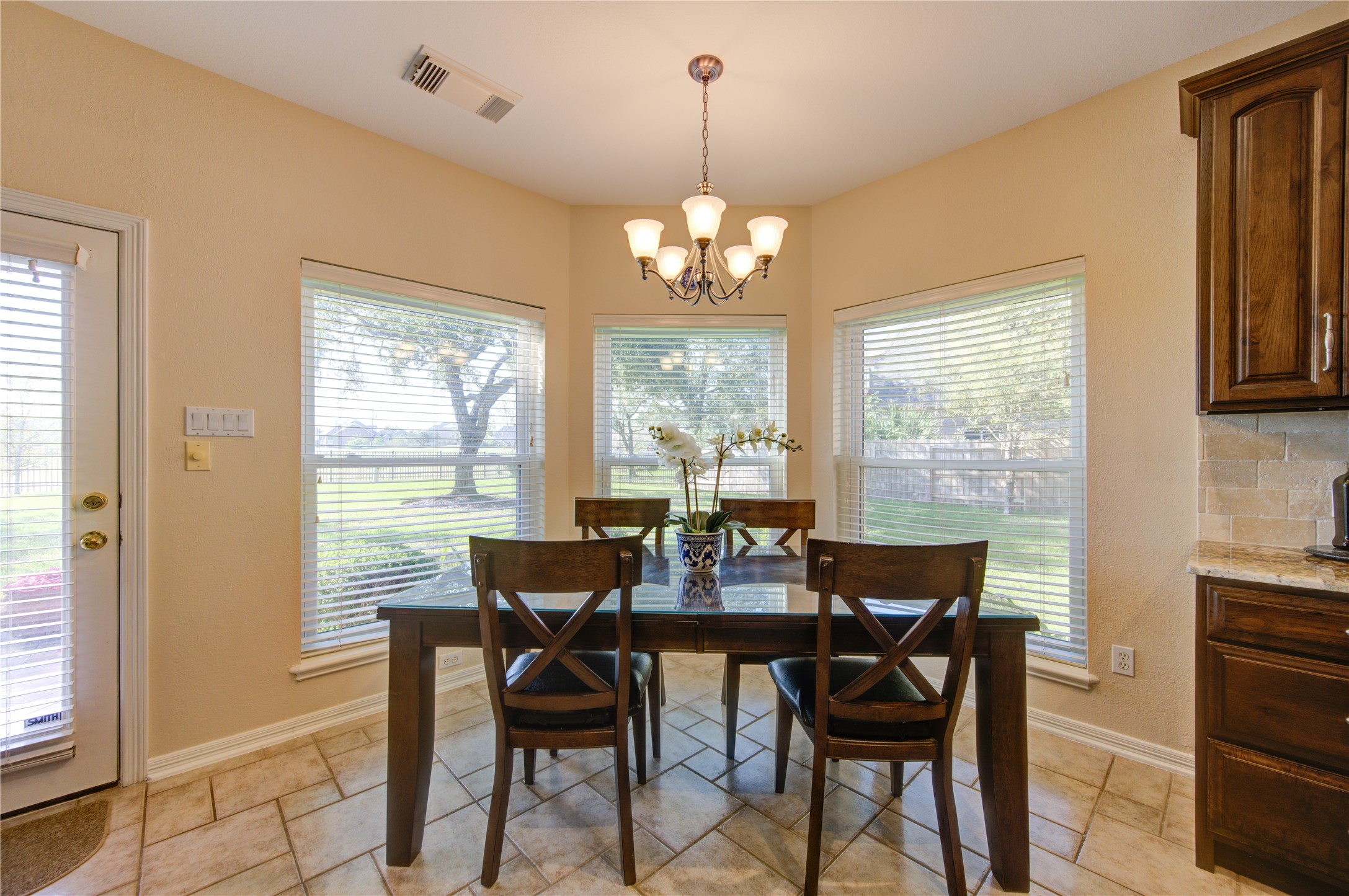 2611 Winston Court Property Photo 41