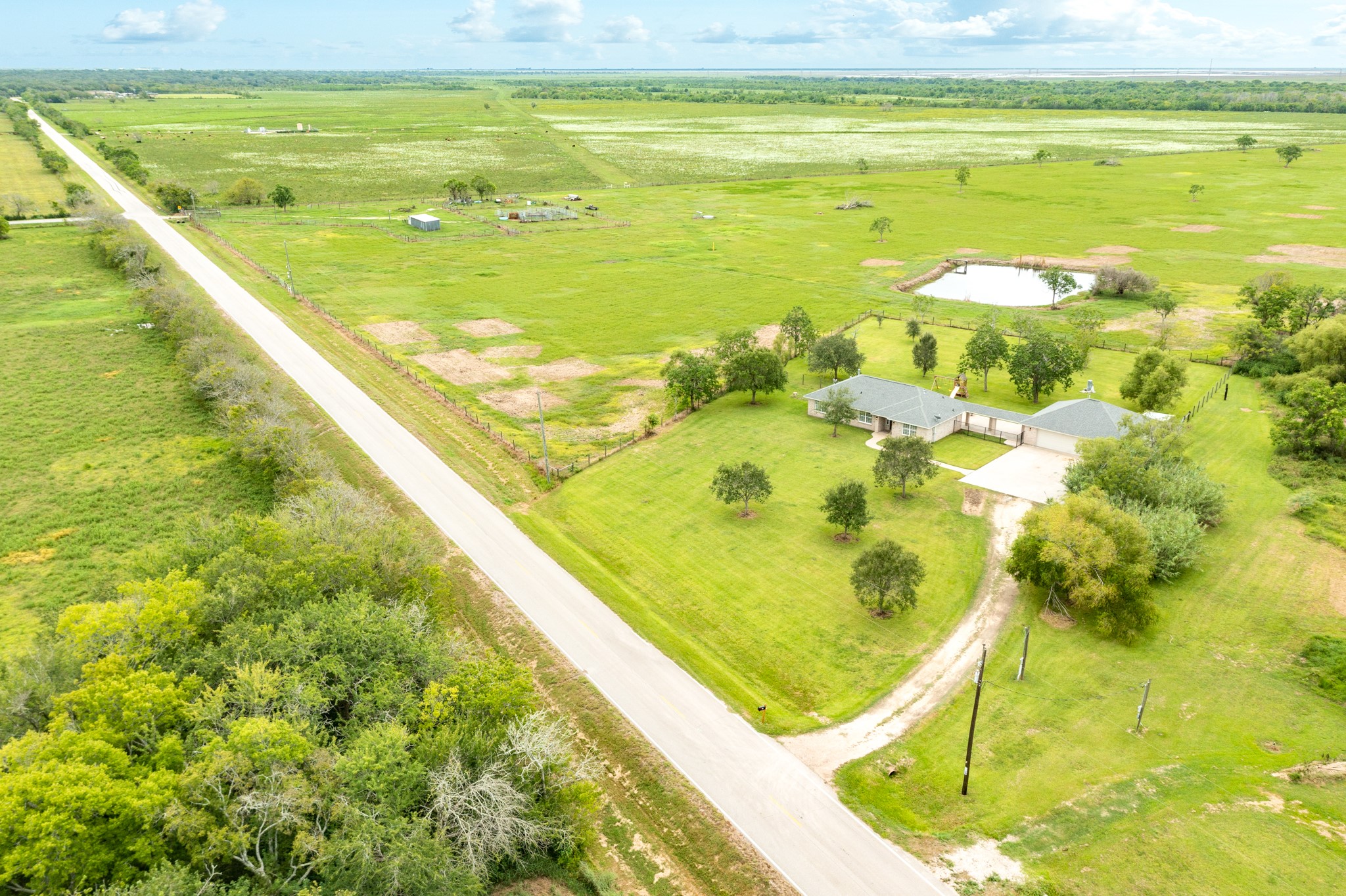 8403 S F Austin Road Property Photo 2