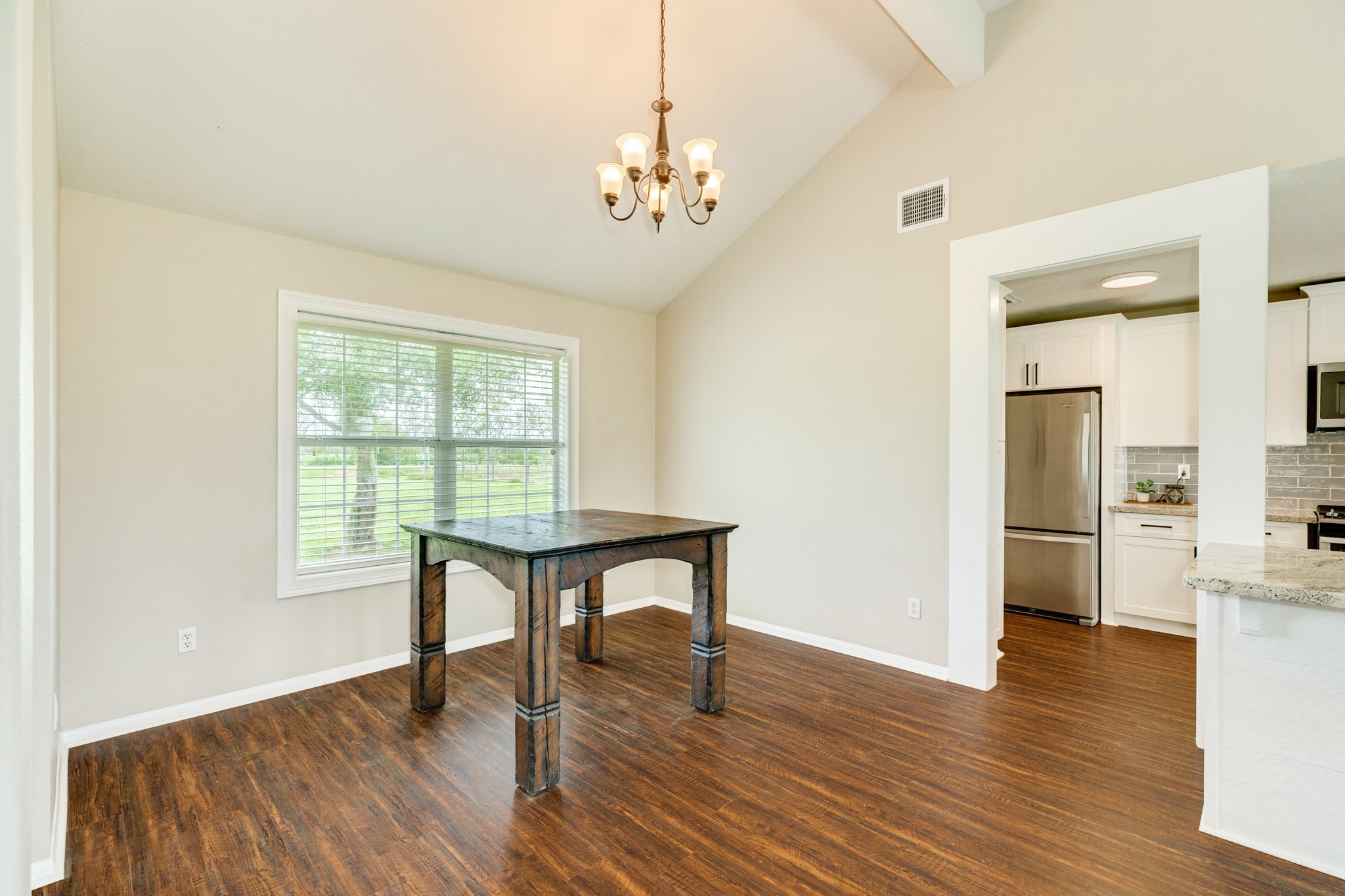 8403 S F Austin Road Property Photo 13