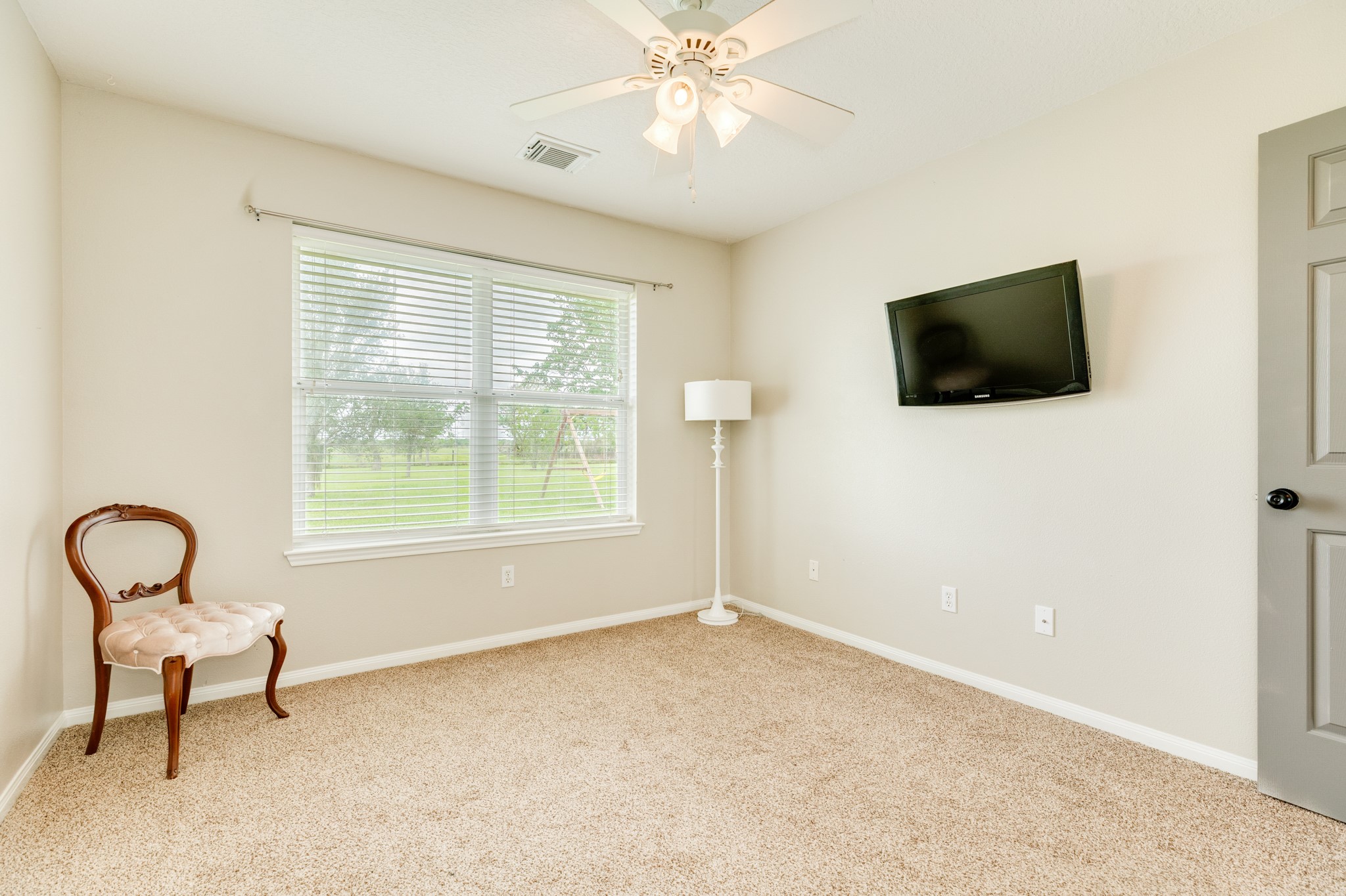 8403 S F Austin Road Property Photo 25