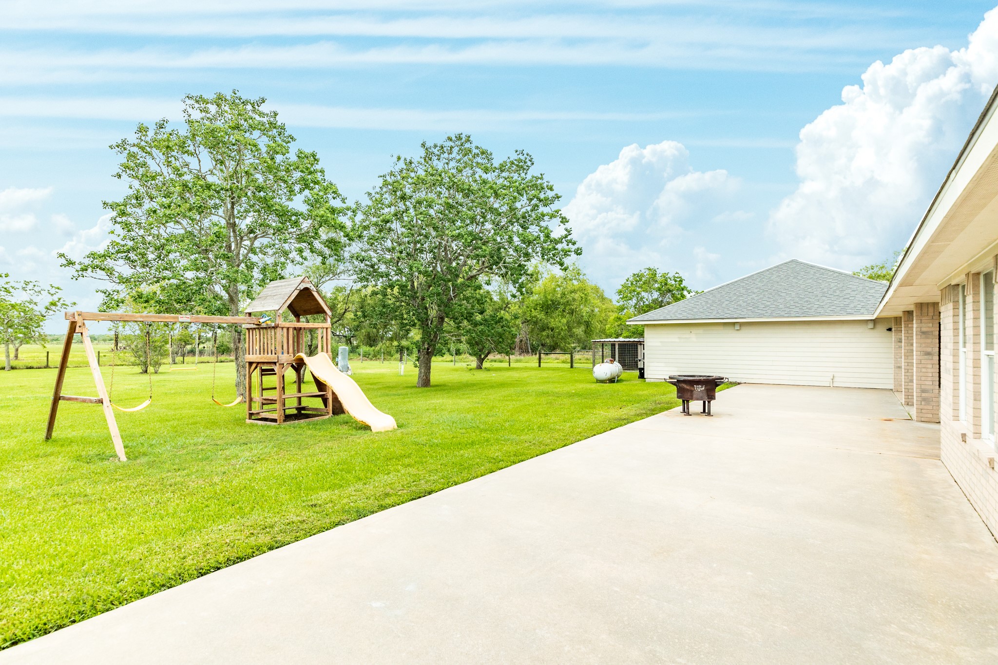 8403 S F Austin Road Property Photo 28