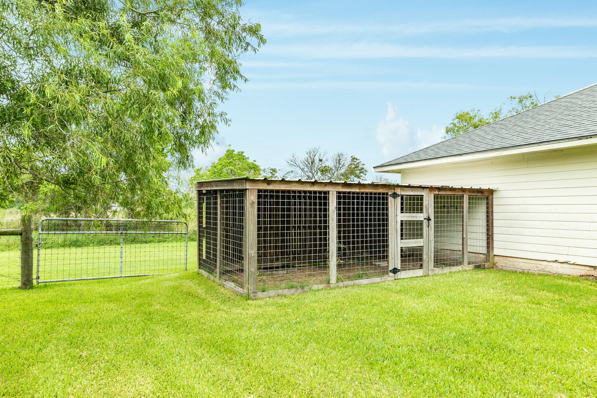 8403 S F Austin Road Property Photo 32
