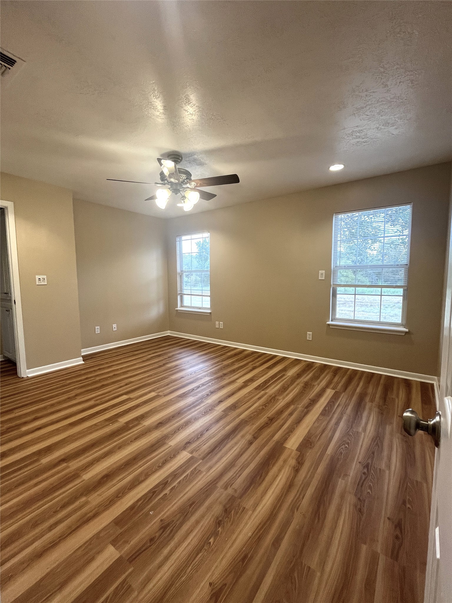 59 W Oak Drive Property Photo 13