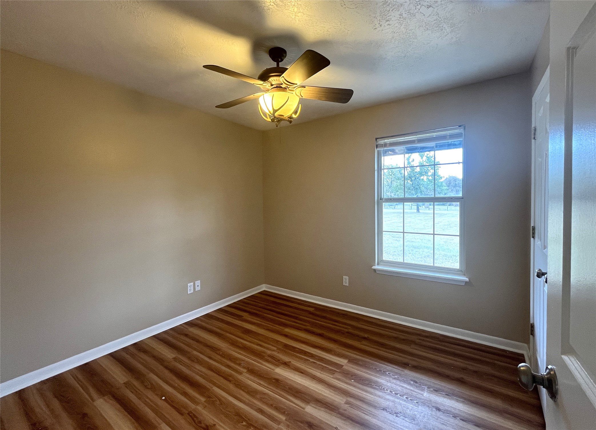 59 W Oak Drive Property Photo 20