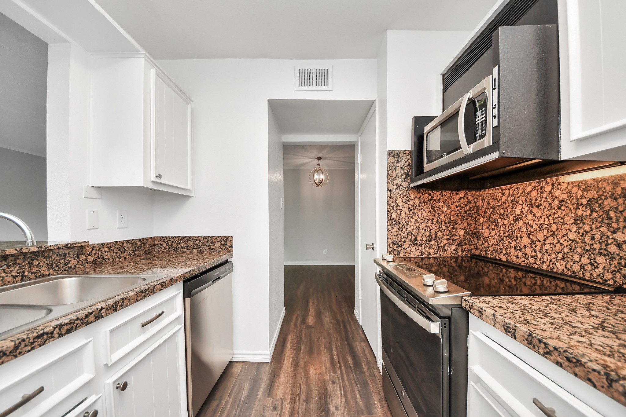 505 Westcott Street 207 Property Photo 12