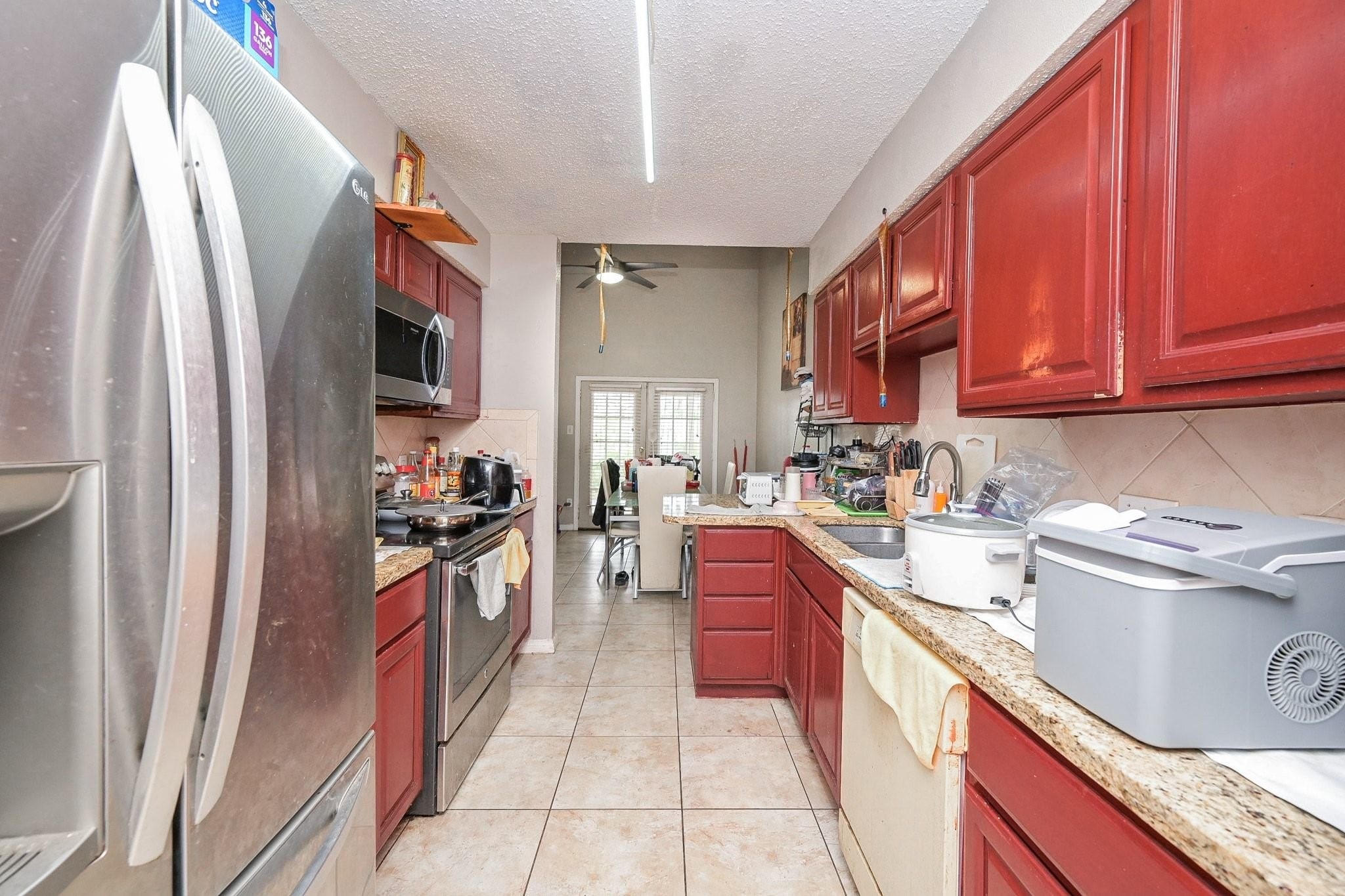 9319 Belle Park Drive Property Photo 5