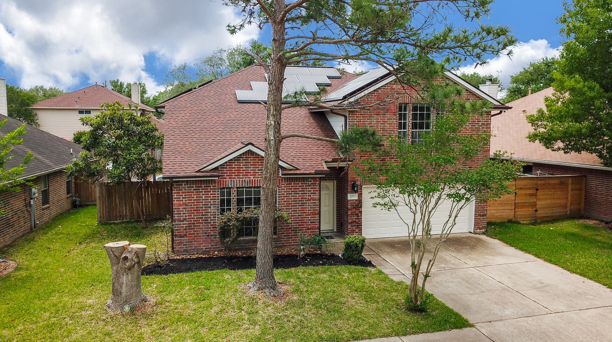 22523 Holly Lake Drive Property Photo 3