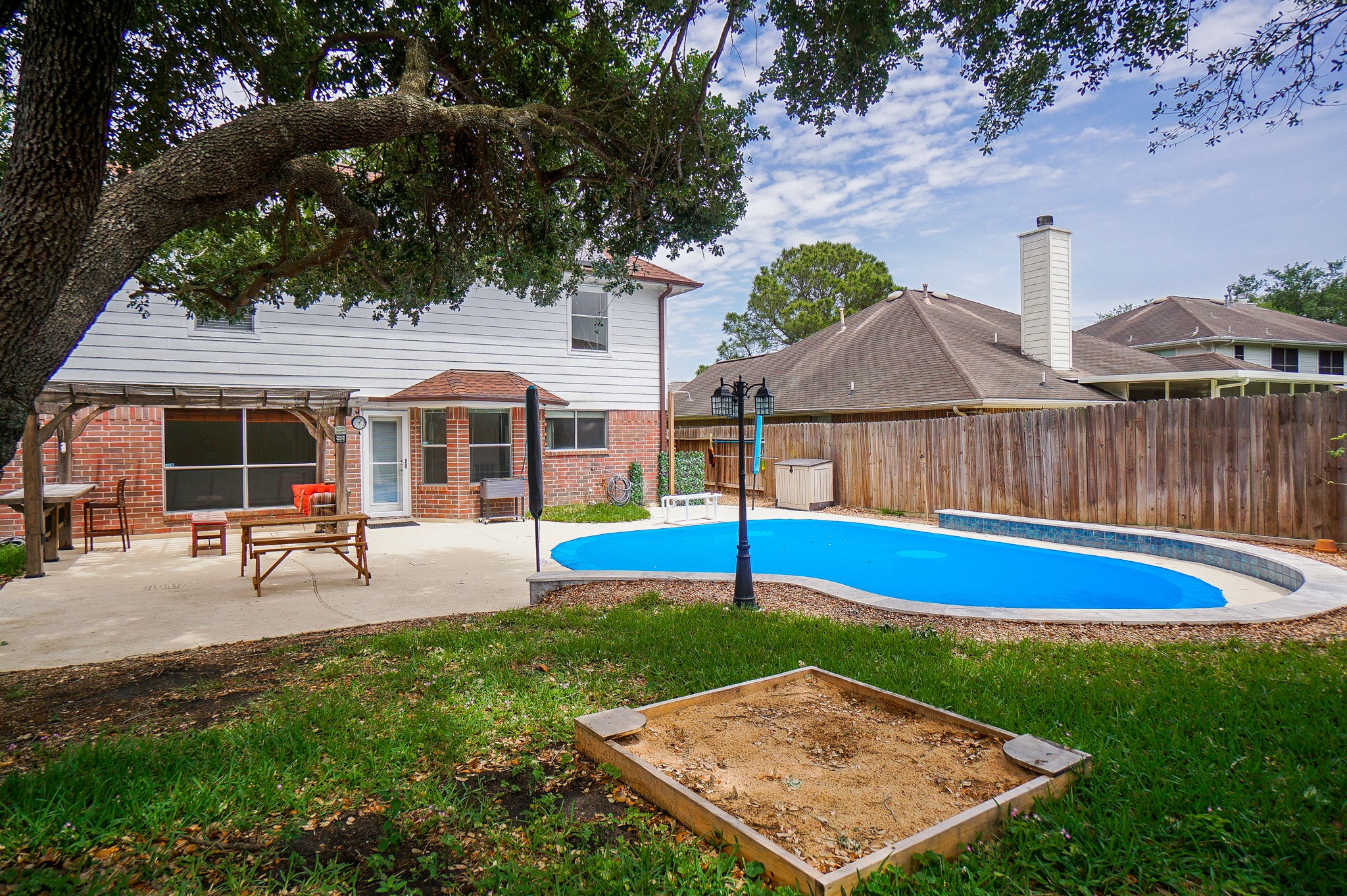 22523 Holly Lake Drive Property Photo 5