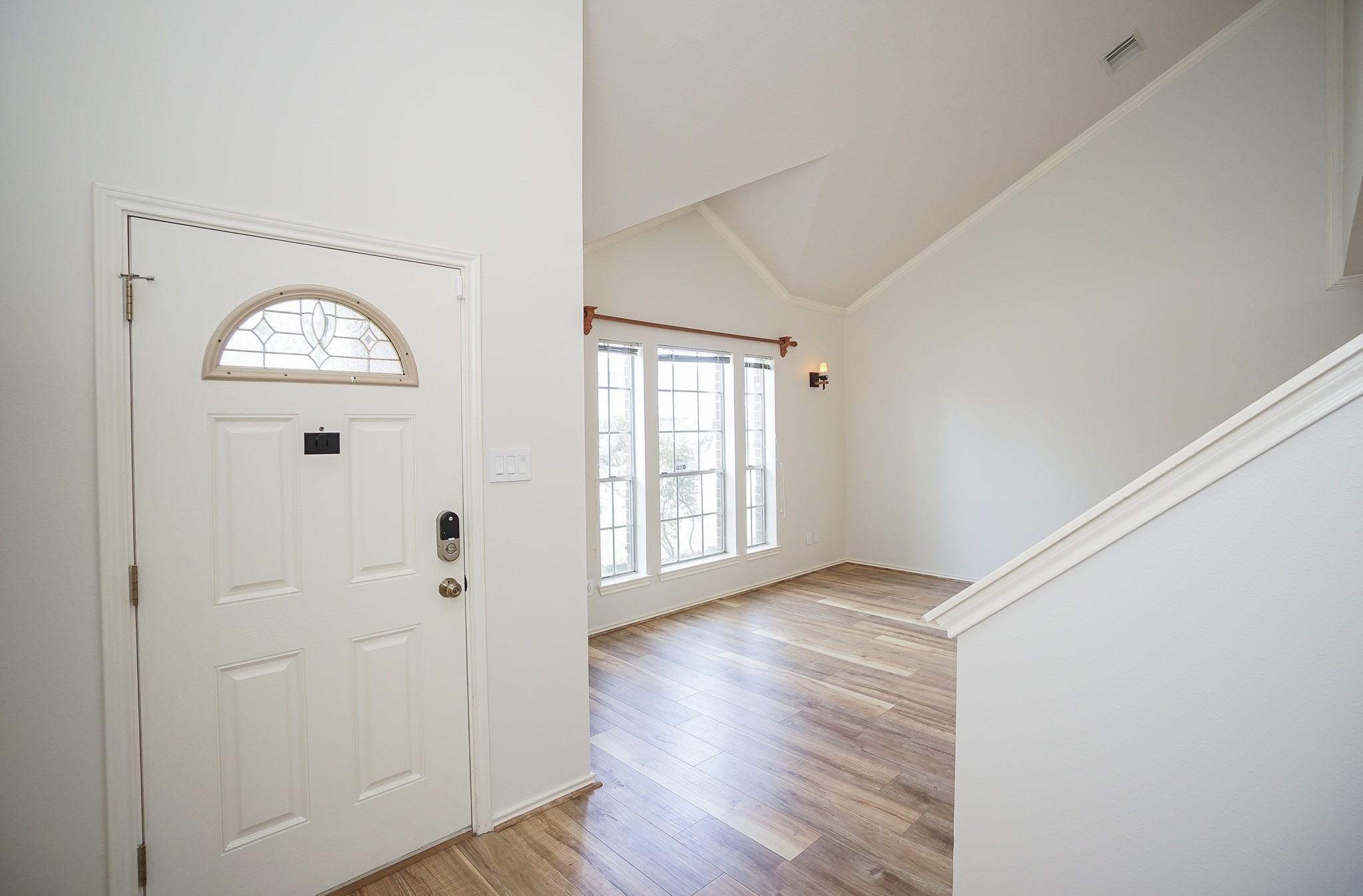 22523 Holly Lake Drive Property Photo 7