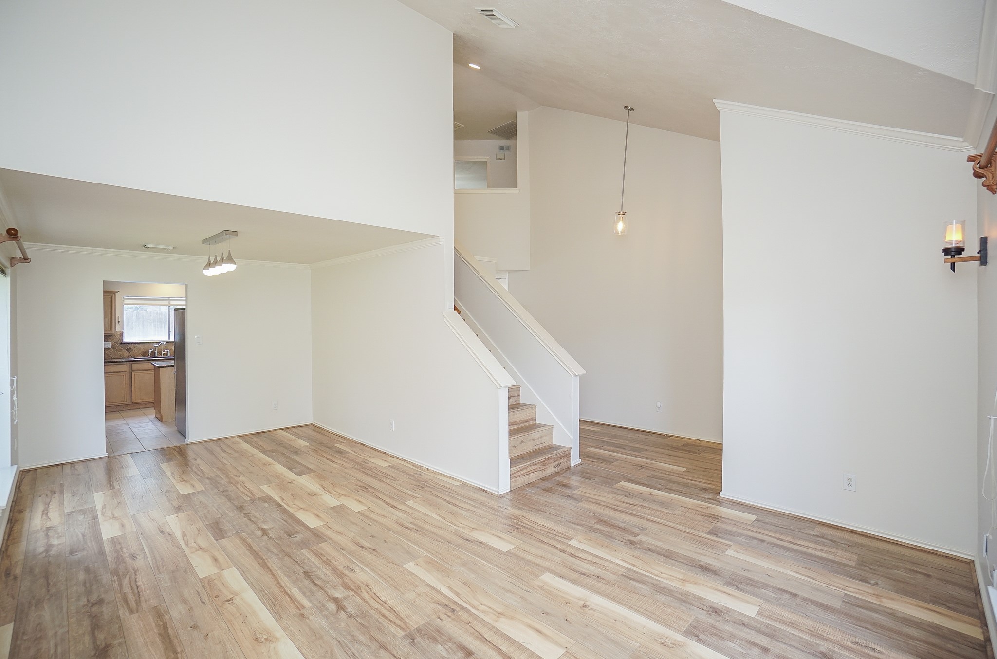 22523 Holly Lake Drive Property Photo 10