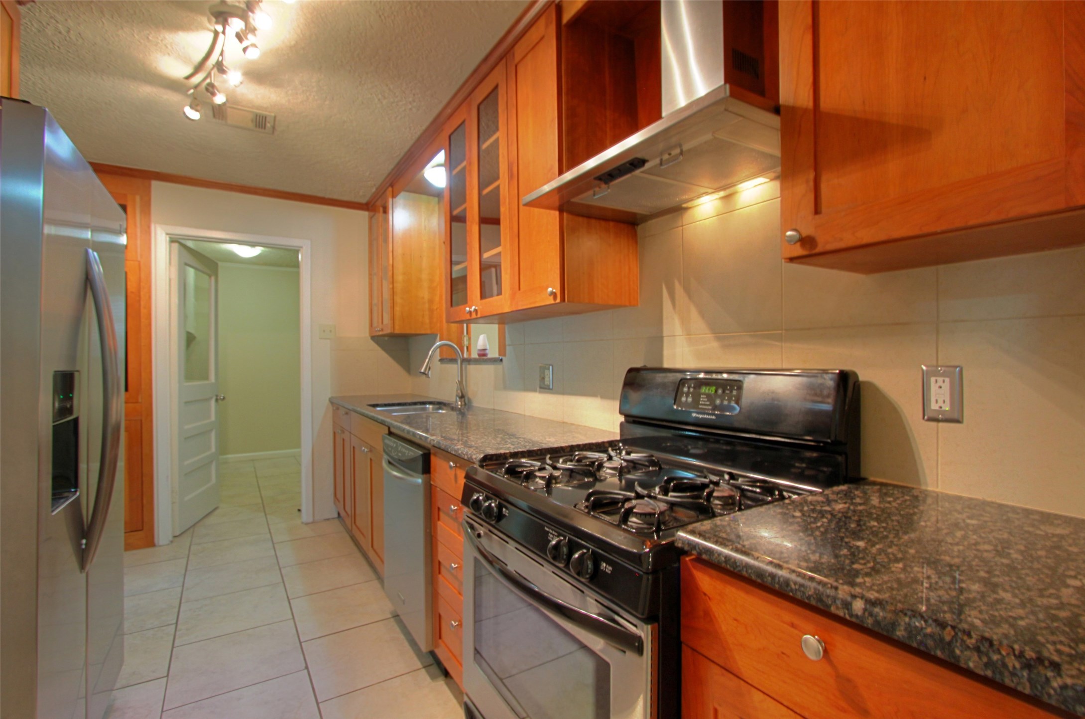 1322 Curtin Street Property Photo 4