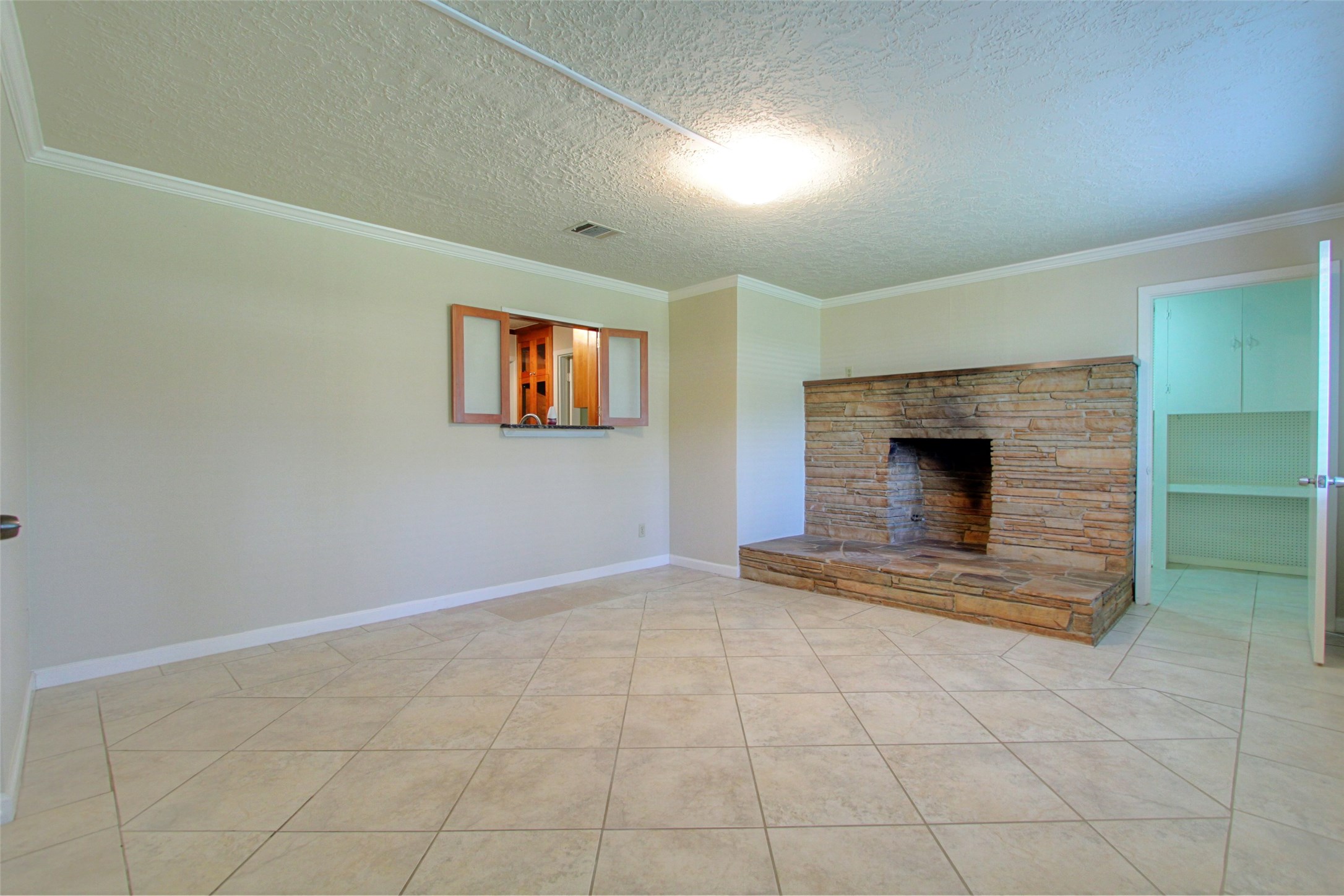 1322 Curtin Street Property Photo 13