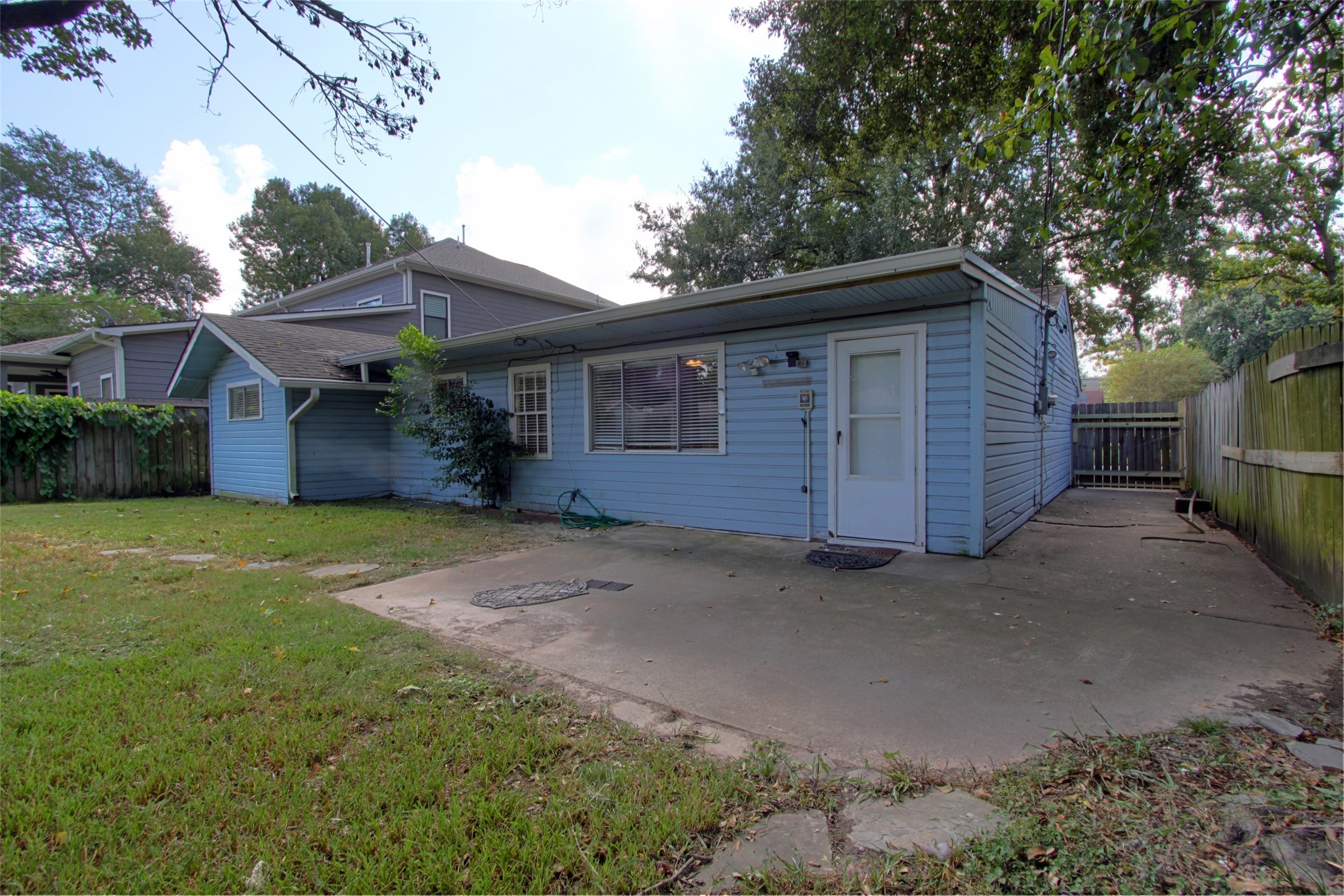 1322 Curtin Street Property Photo 35