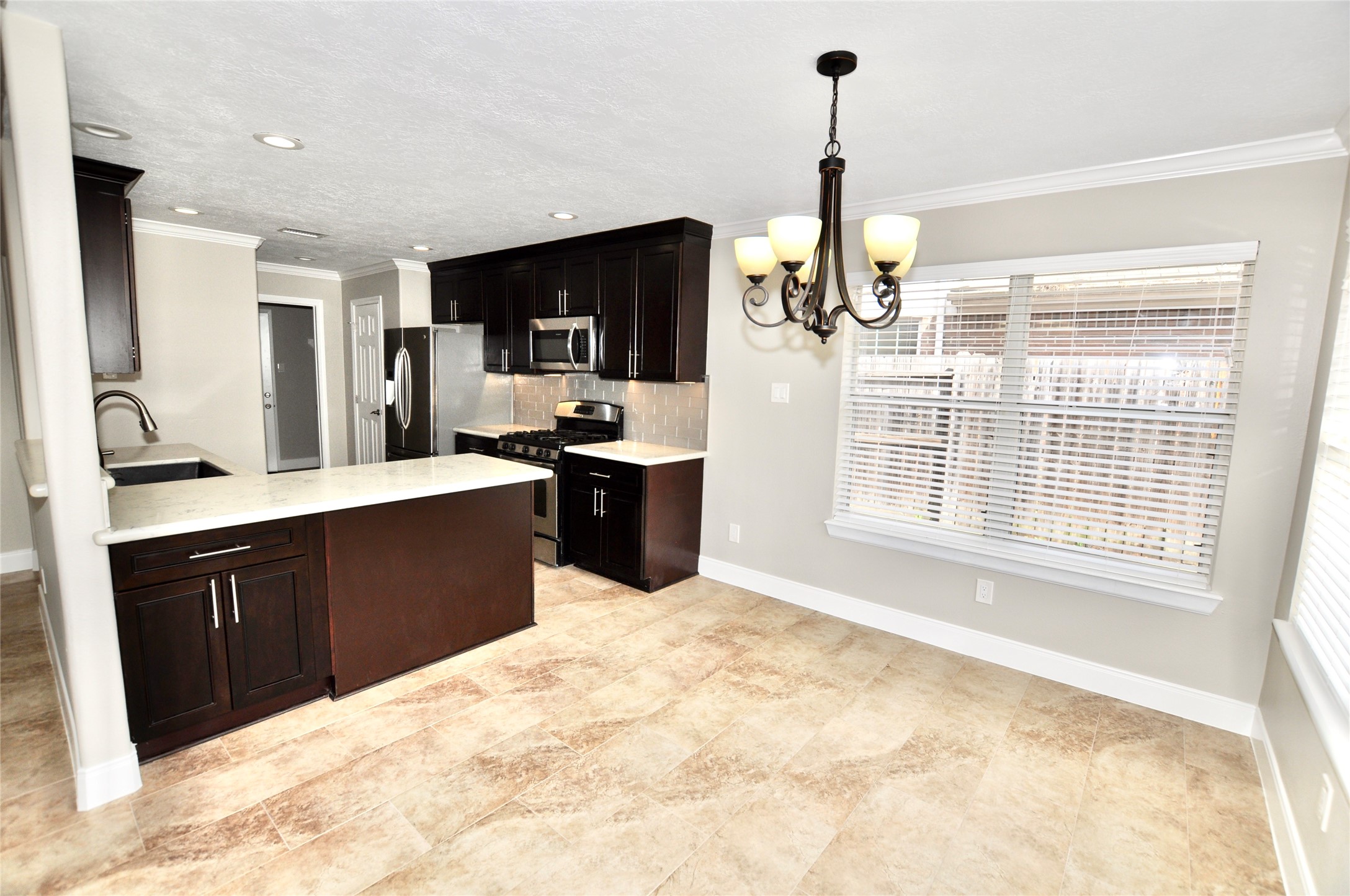 26983 Crown Haven Drive Property Photo 6