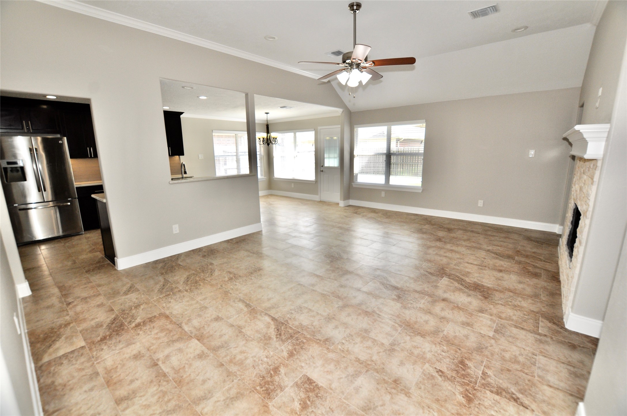 26983 Crown Haven Drive Property Photo 9