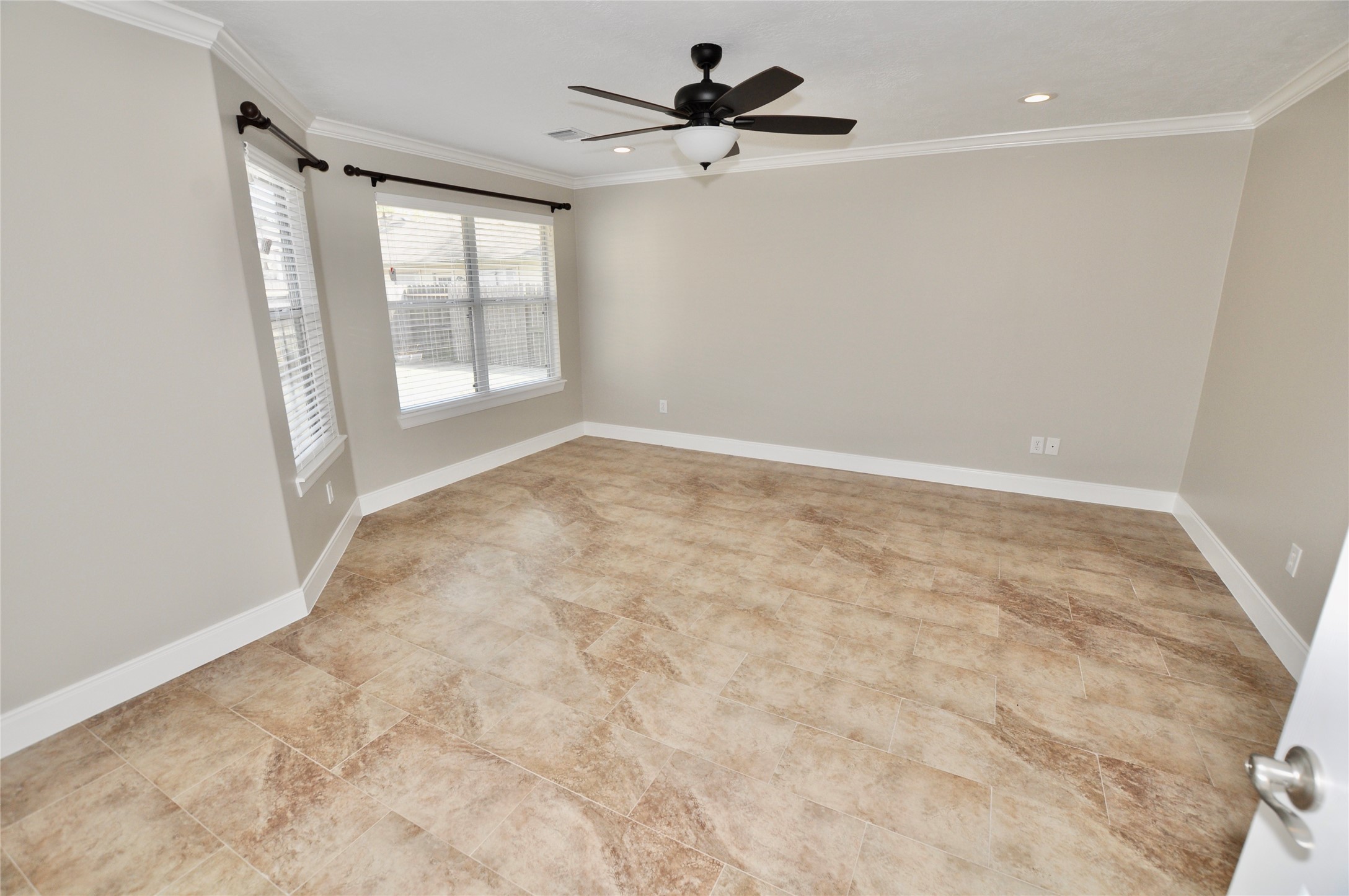 26983 Crown Haven Drive Property Photo 12