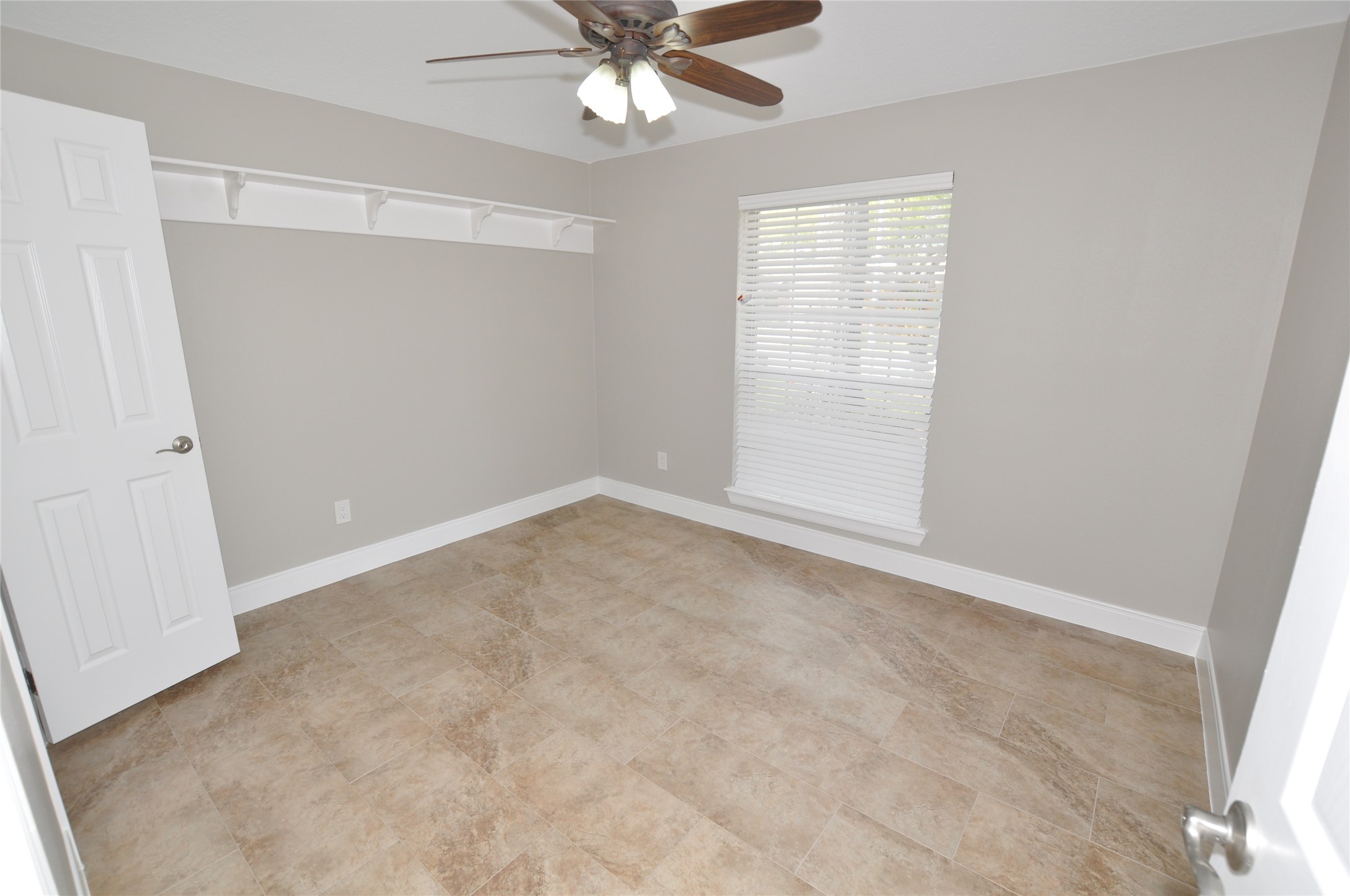 26983 Crown Haven Drive Property Photo 14